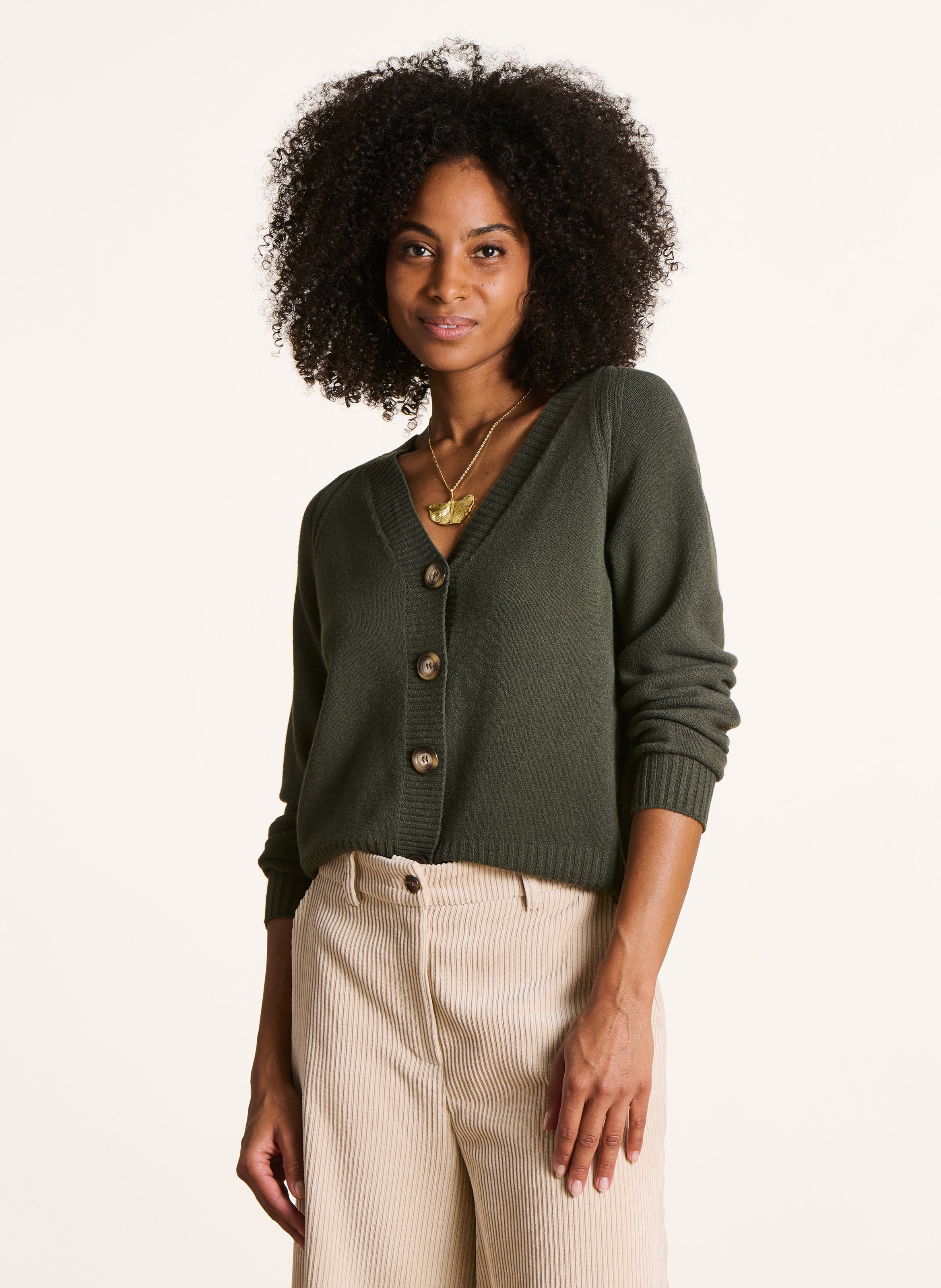 Straight V-neck sleeveless sweater in mixed knit. LA FEE MARABOUTEE Green