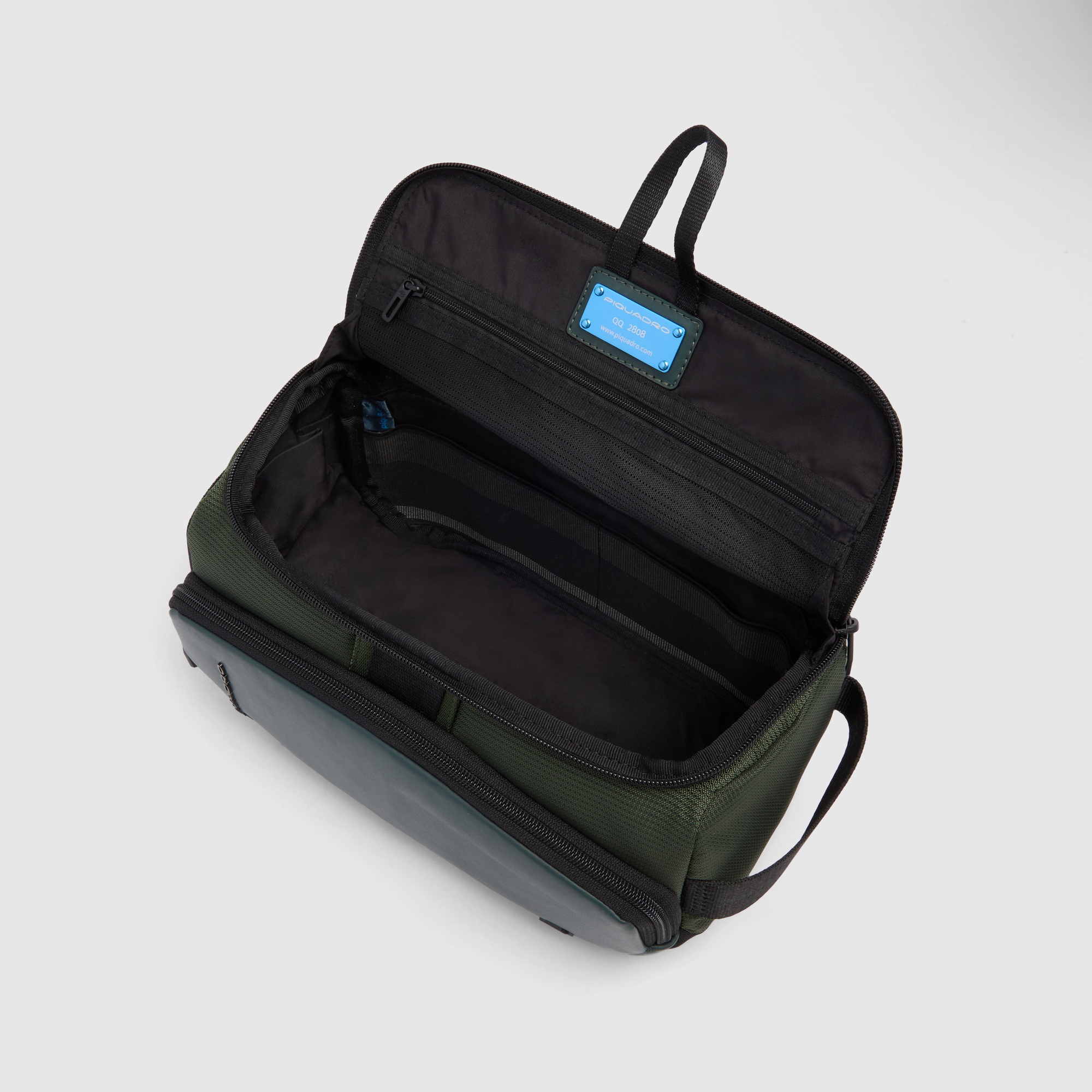 Trousse de toilette en matériau biosourcé PIQUADRO Vert