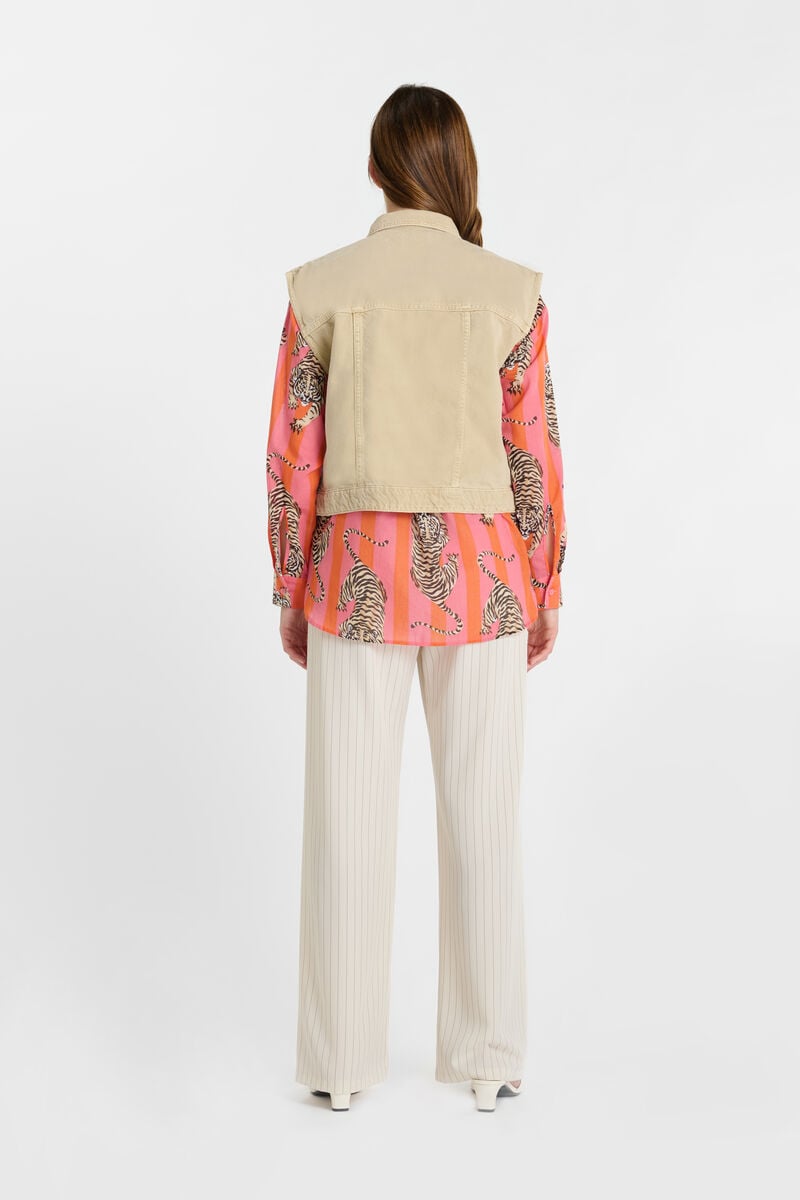 Buttoned shirt-collar jacket LE TEMPS DES CERISES Beige