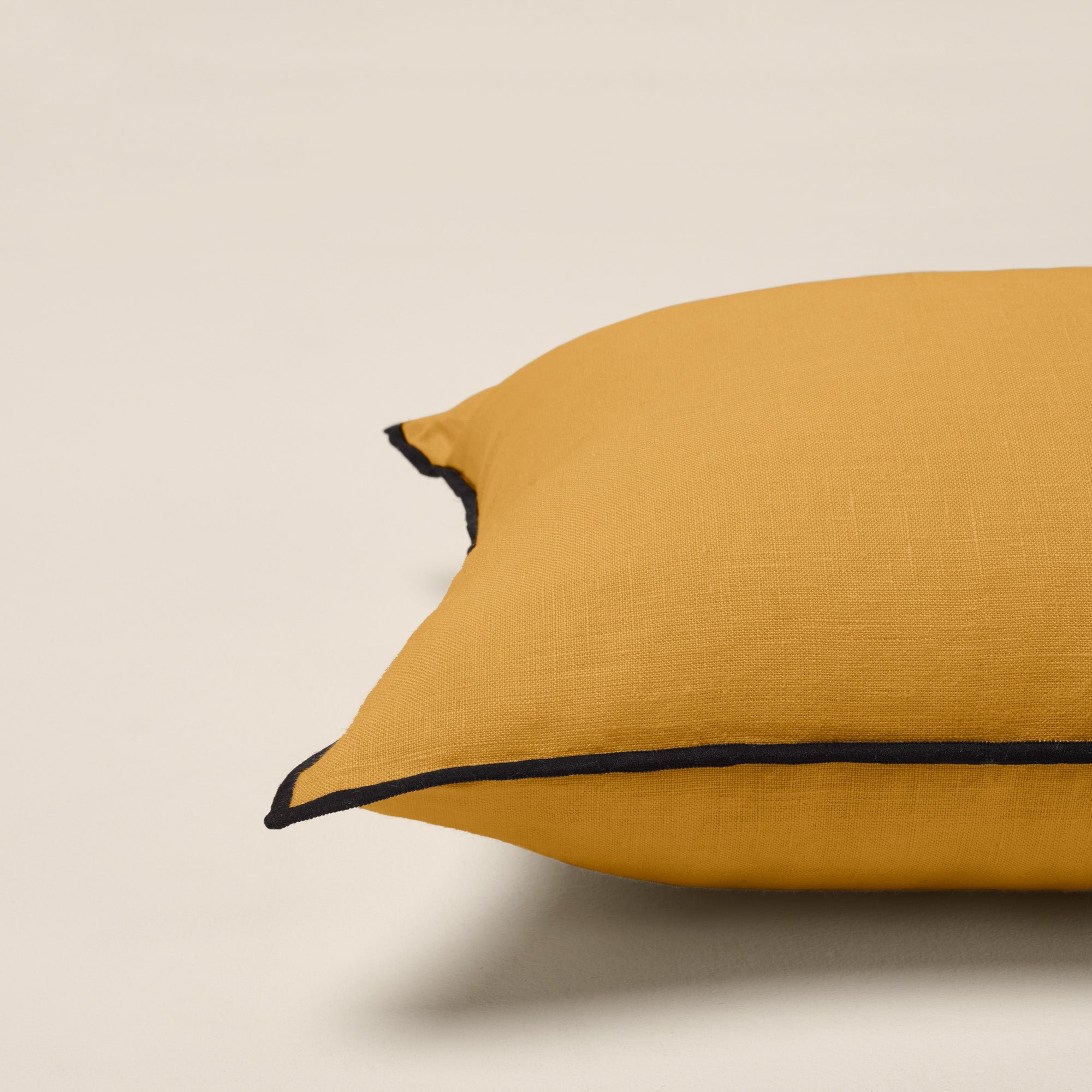 Cushion cover MADURA Yellow