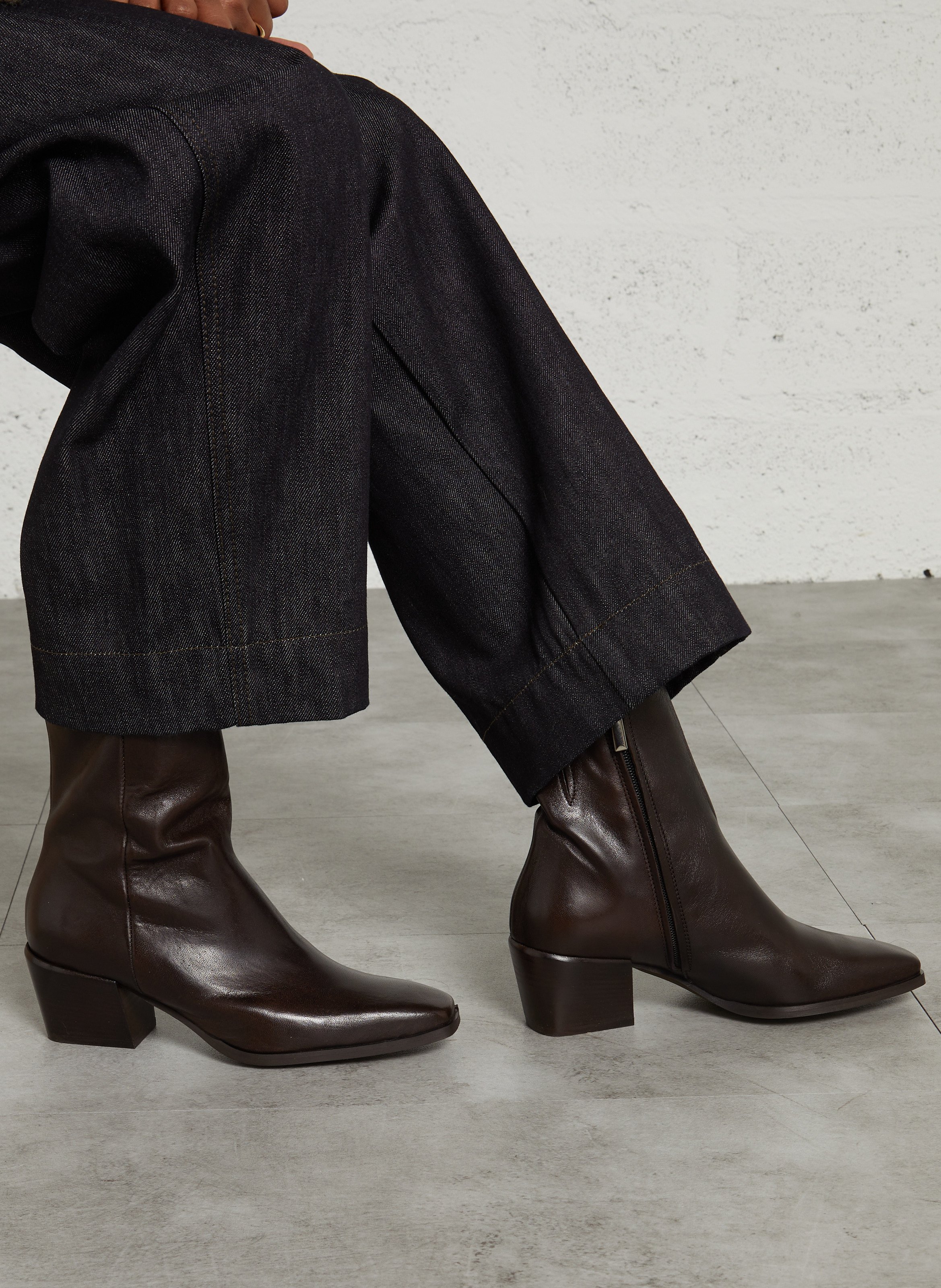 Leather boots with heels MELLOW YELLOW Brown