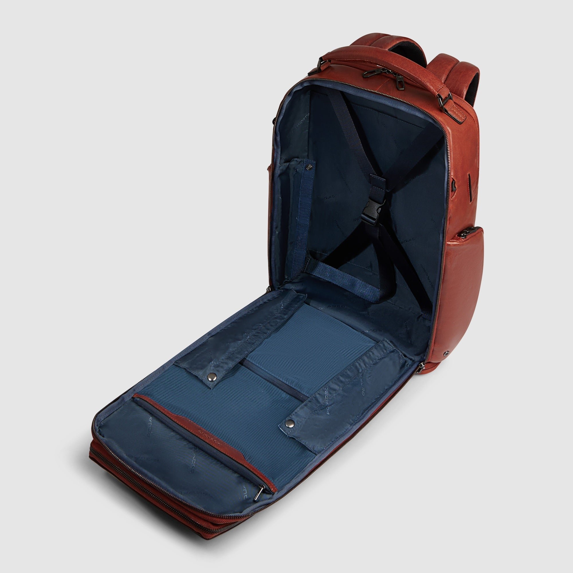 Travel backpack with USB and USB Type-C ports PIQUADRO Orange