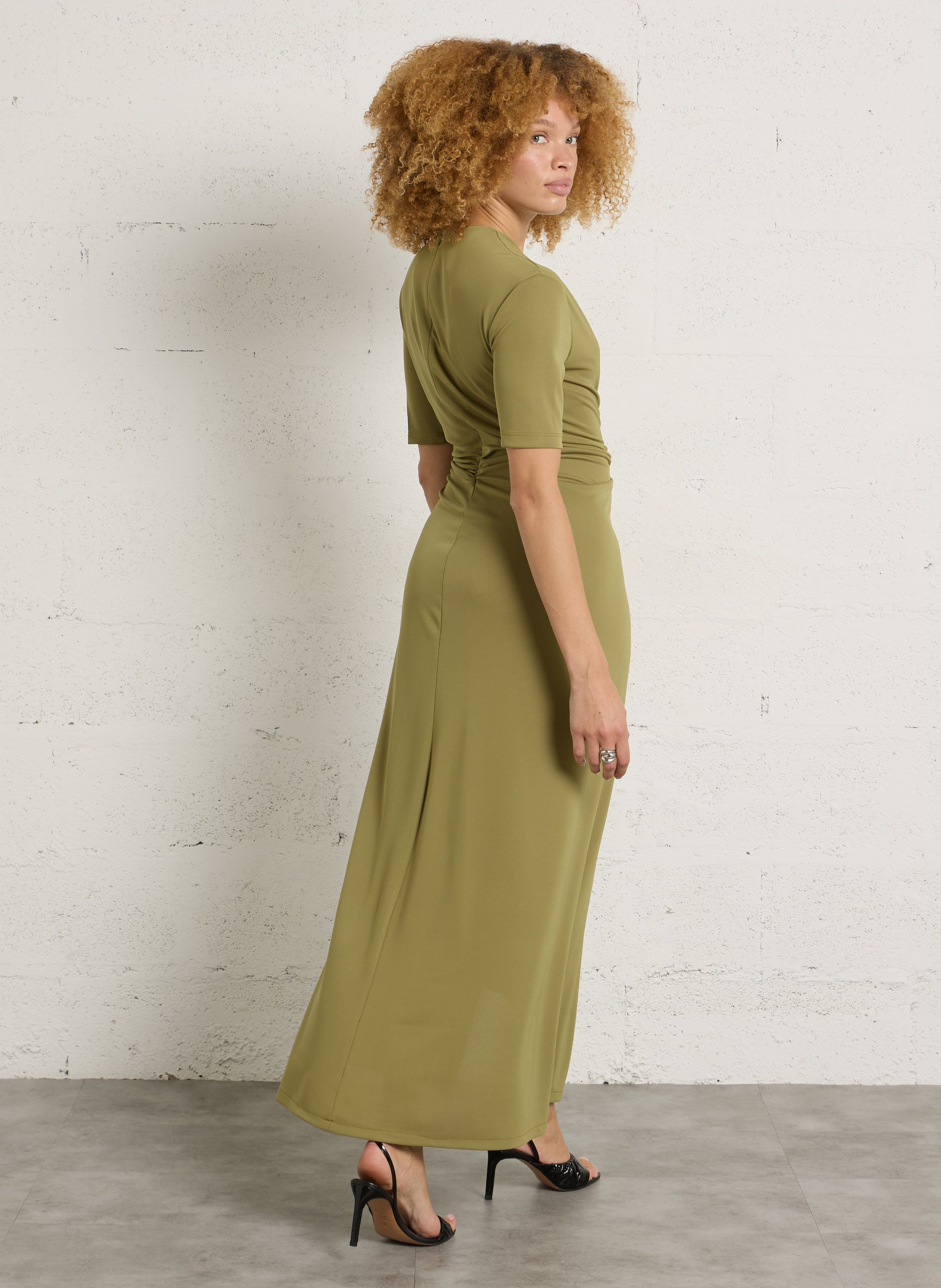 Langes Kleid mit V-Ausschnitt IMPERIAL Grun