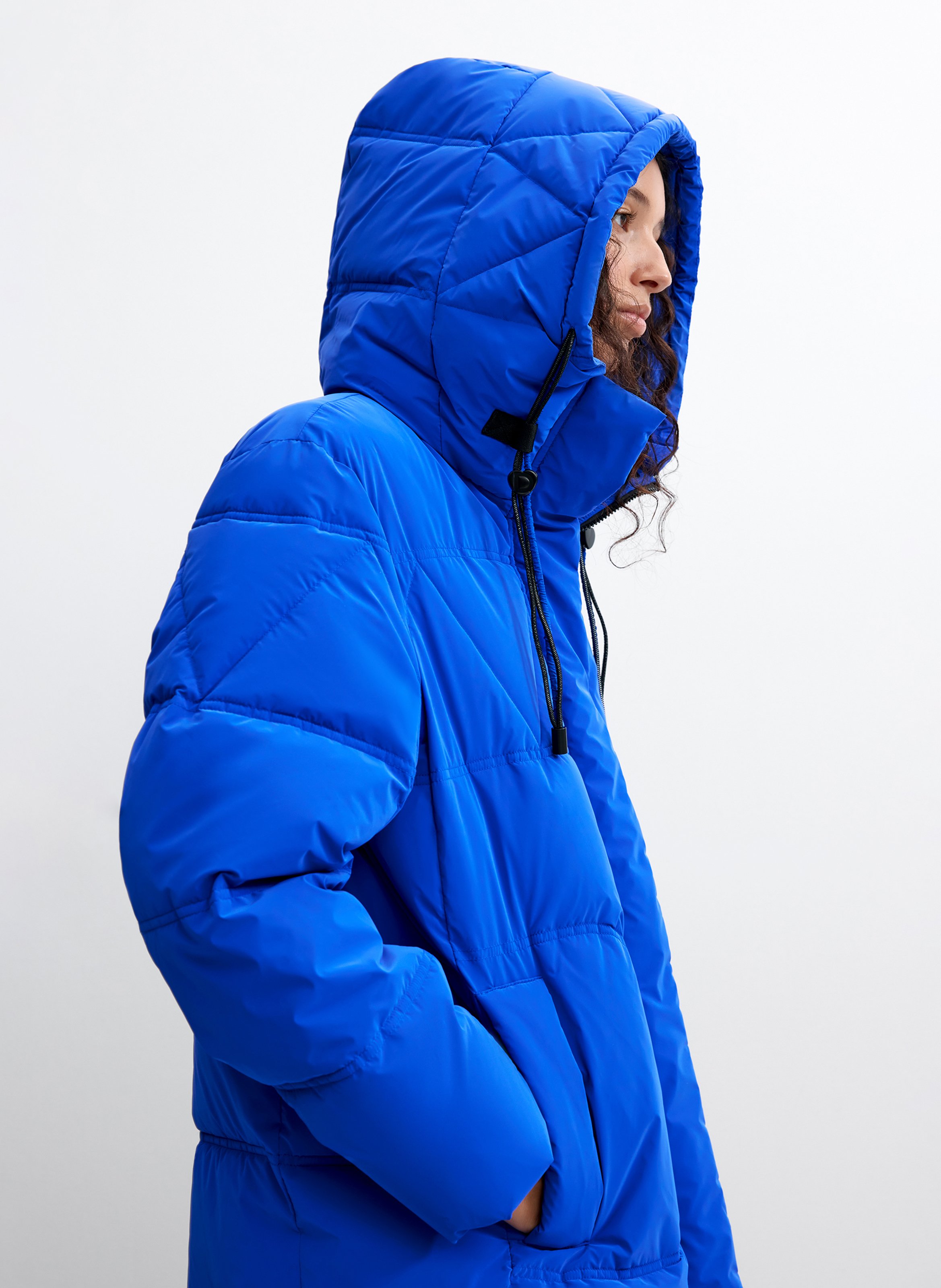 Plain mid-length hooded puffer jacket DESIGUAL Blue