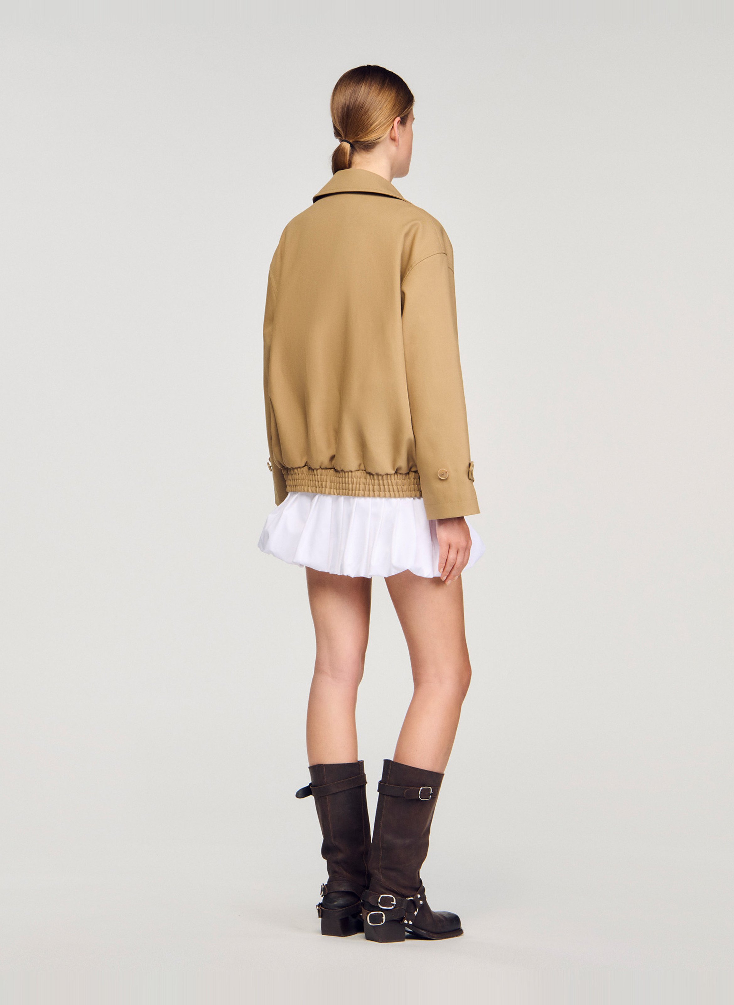 Korte oversized trenchcoat van katoen. SANDRO Beige
