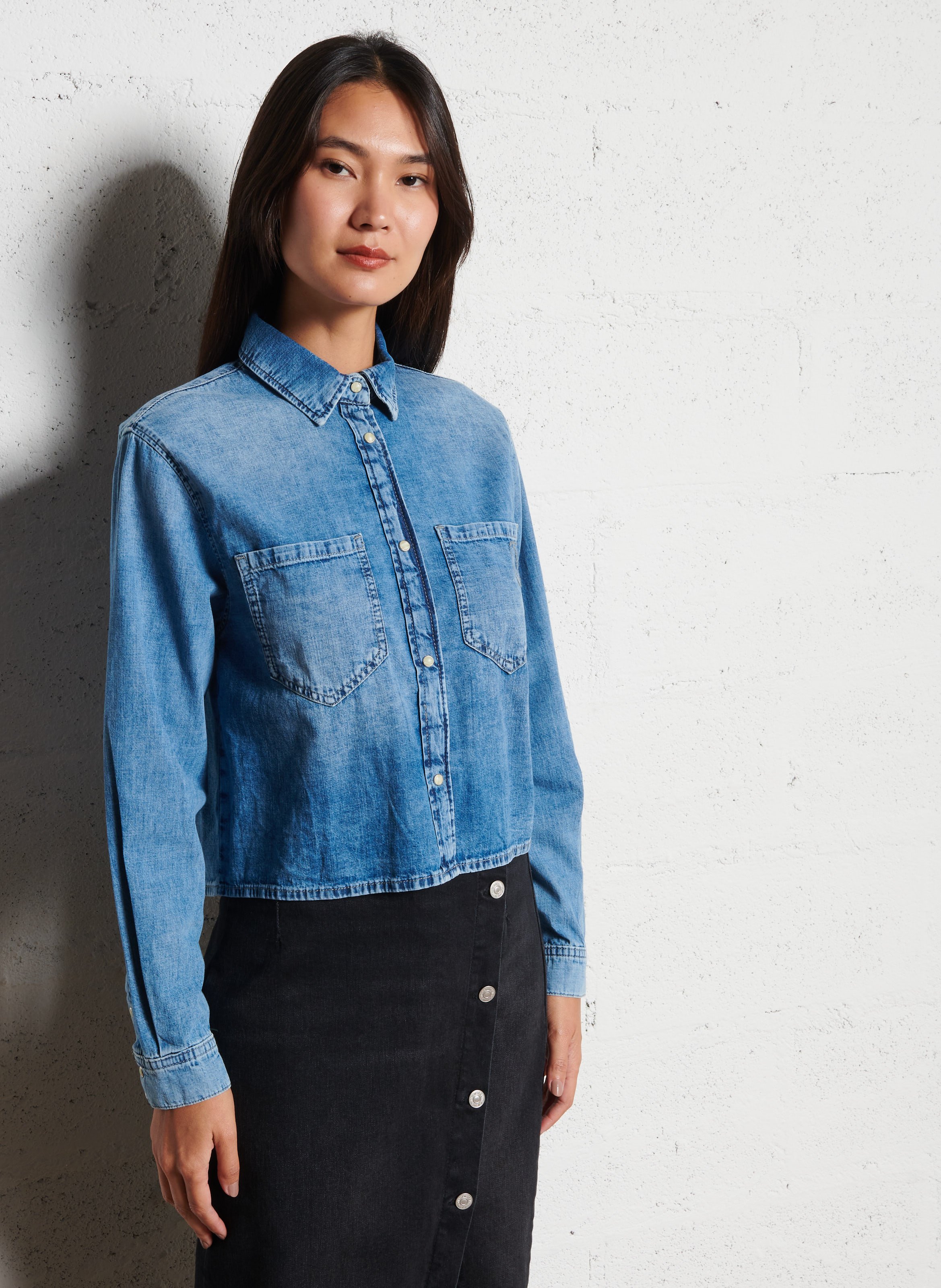 Chemise courte boutonnée en denim LE TEMPS DES CERISES Bleu