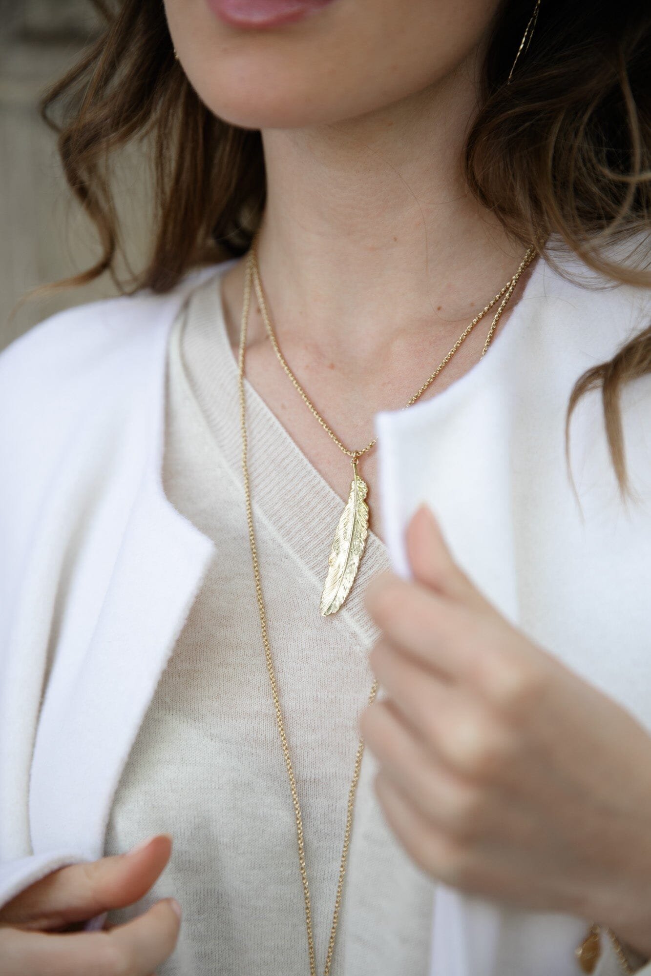 Silver plated feather necklace Golden