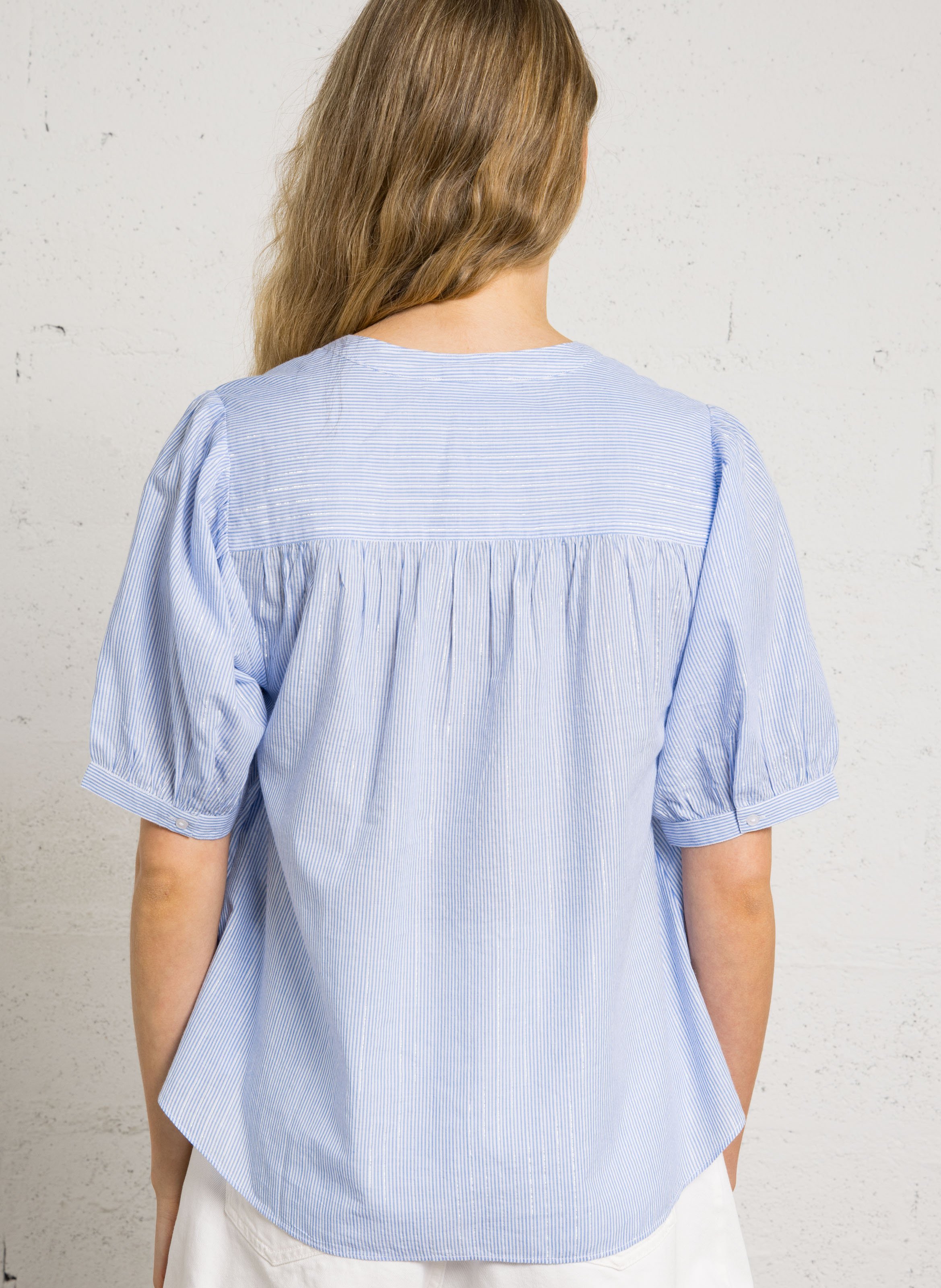 Ruime tuniek met Tunesische kraag, gestreept en gemaakt van metallic katoen. SUD EXPRESS Blauw