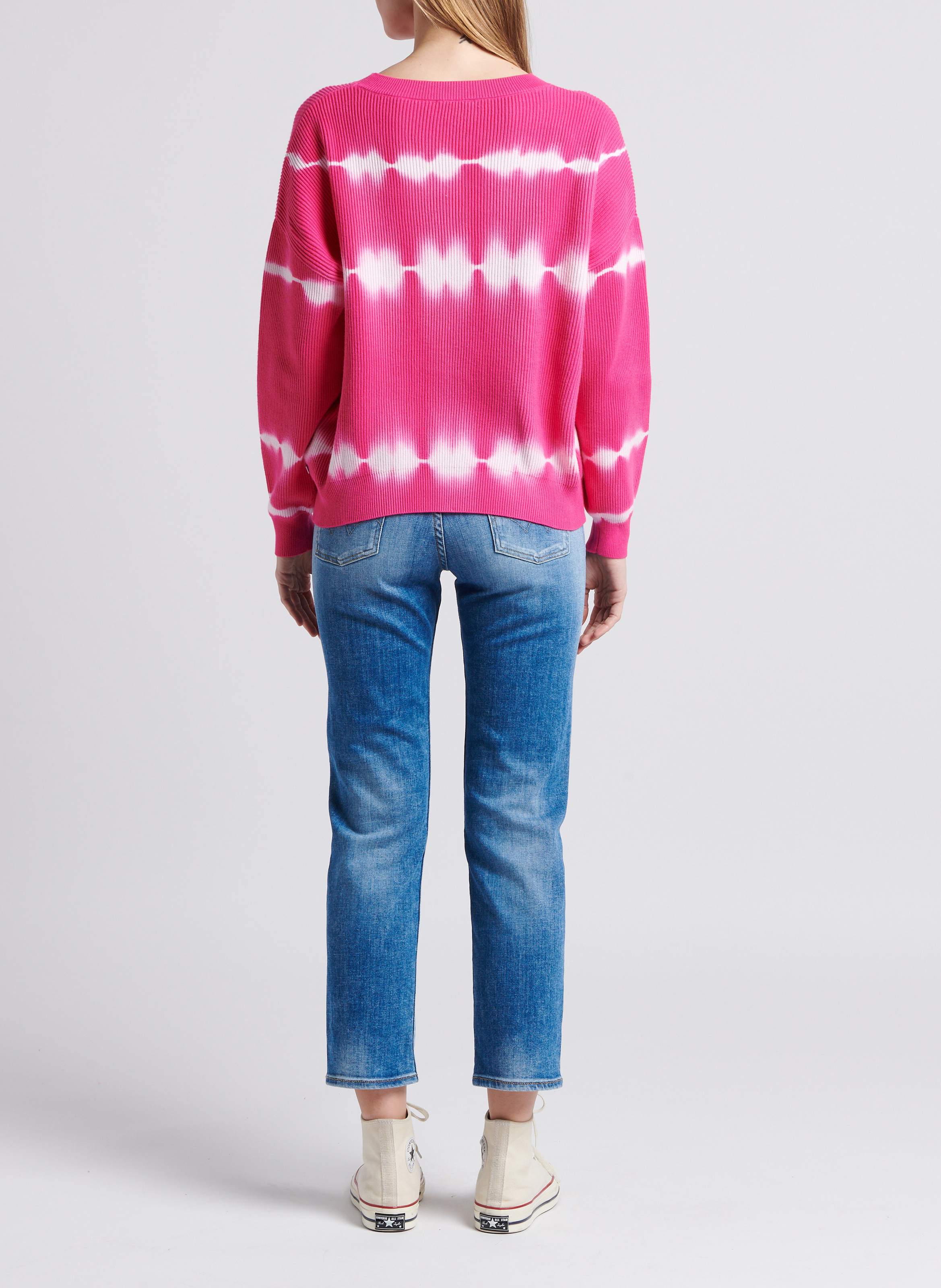 Gerade geschnittene verkürzte Jeans aus Stretch-Baumwolle. LE TEMPS DES CERISES Blau