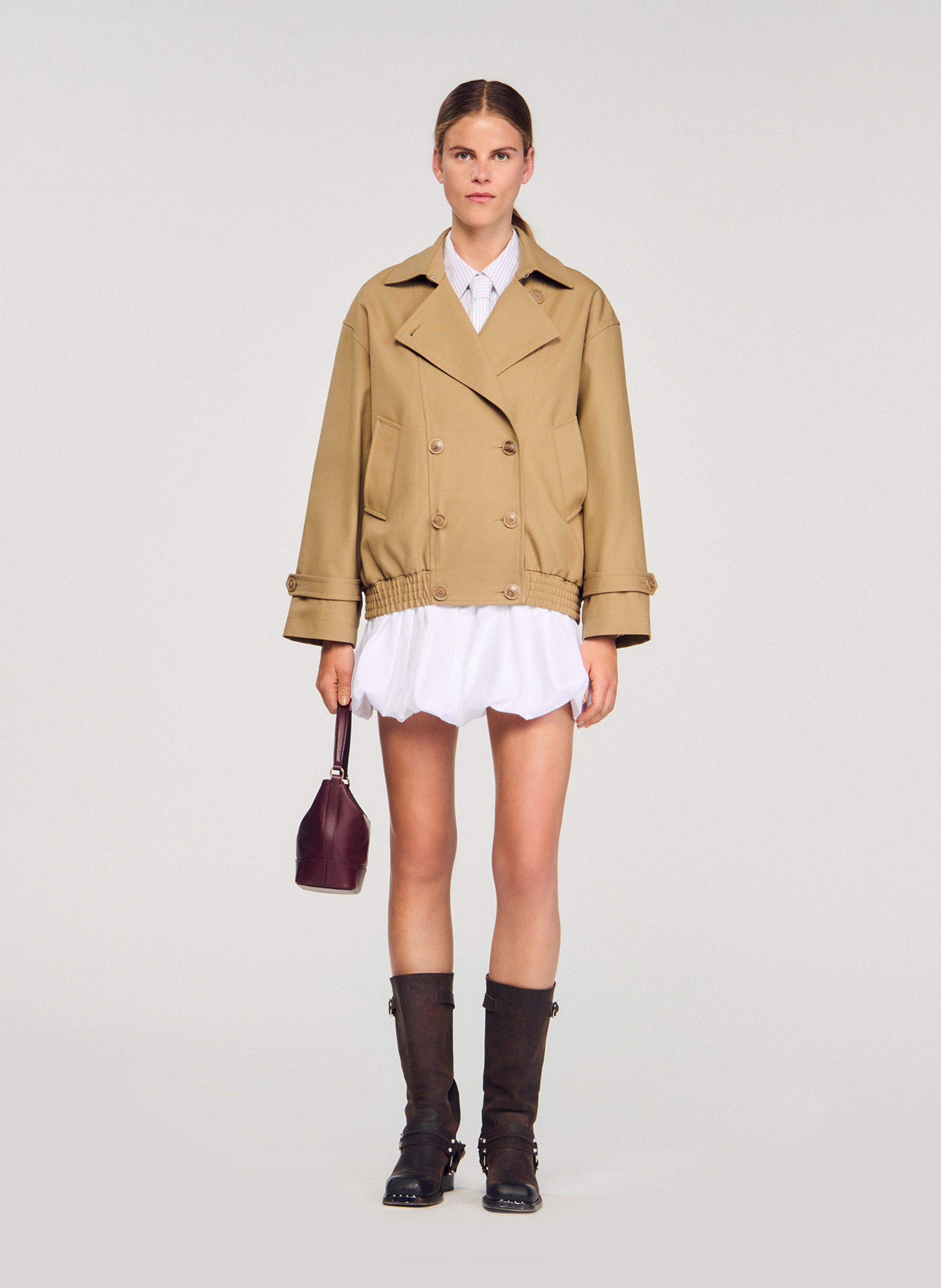Korte oversized trenchcoat van katoen. SANDRO Beige