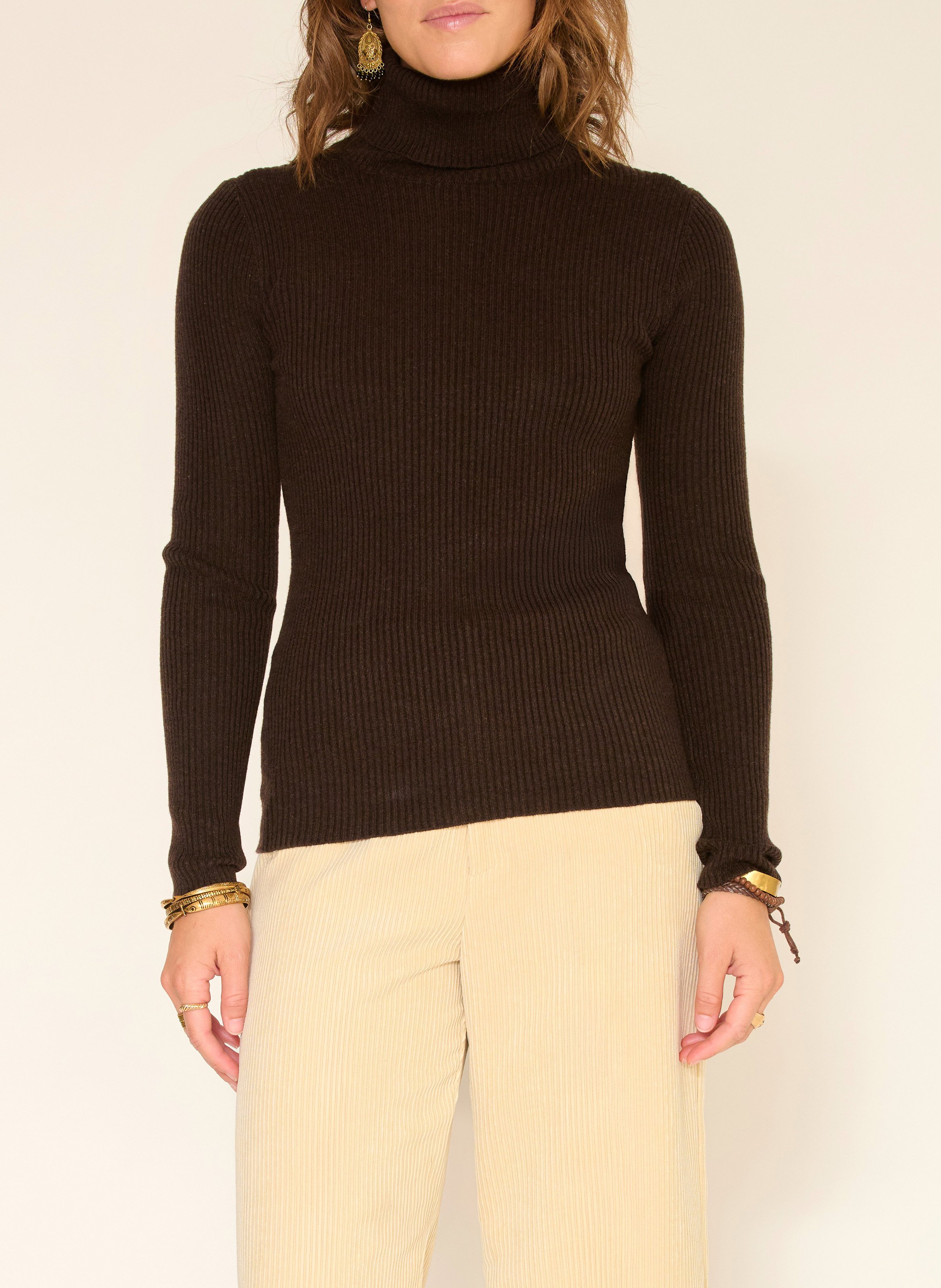 Pull moulant col rond MKT