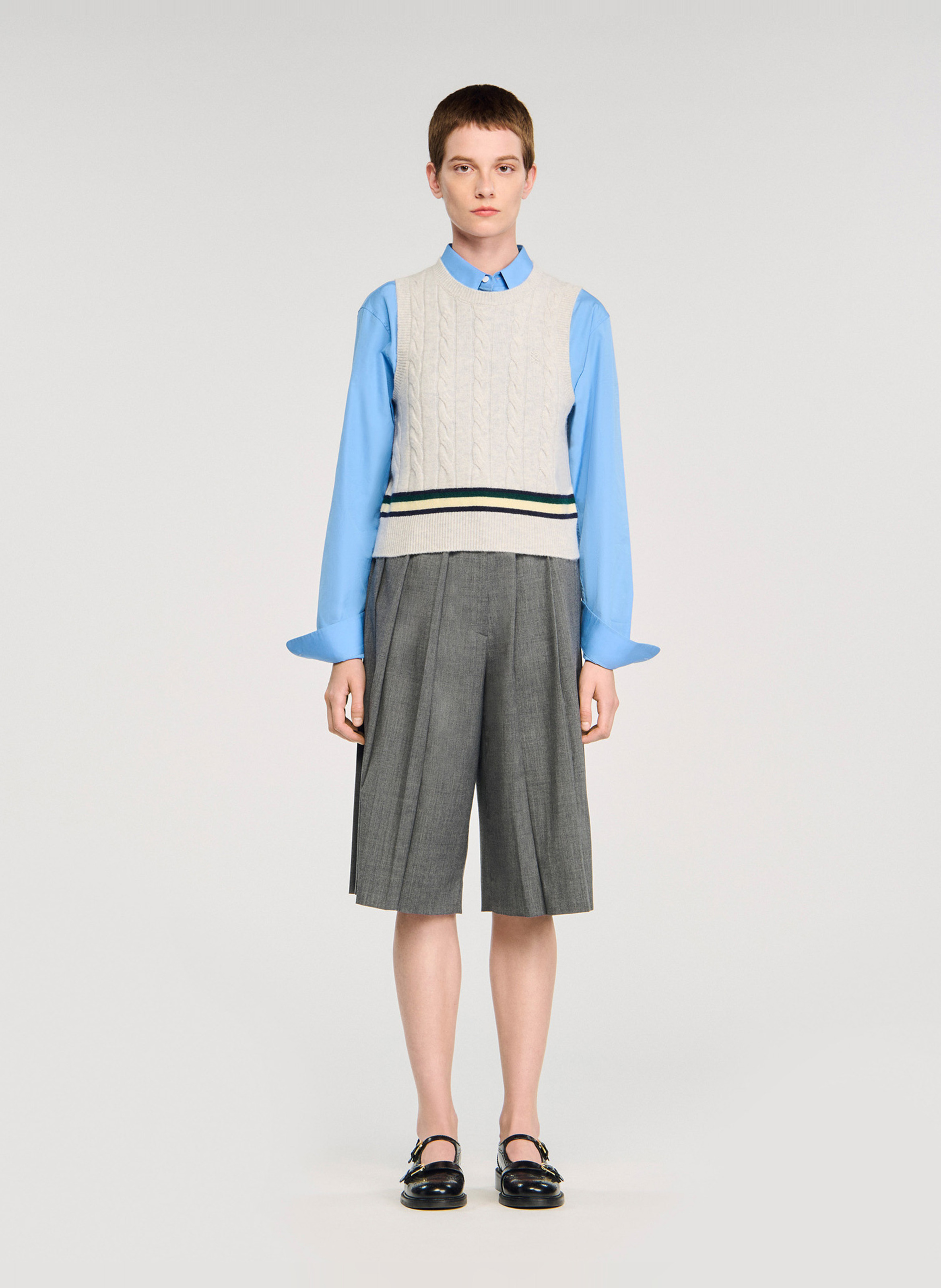 Round neck top in a blend of wool and cashmere Grey