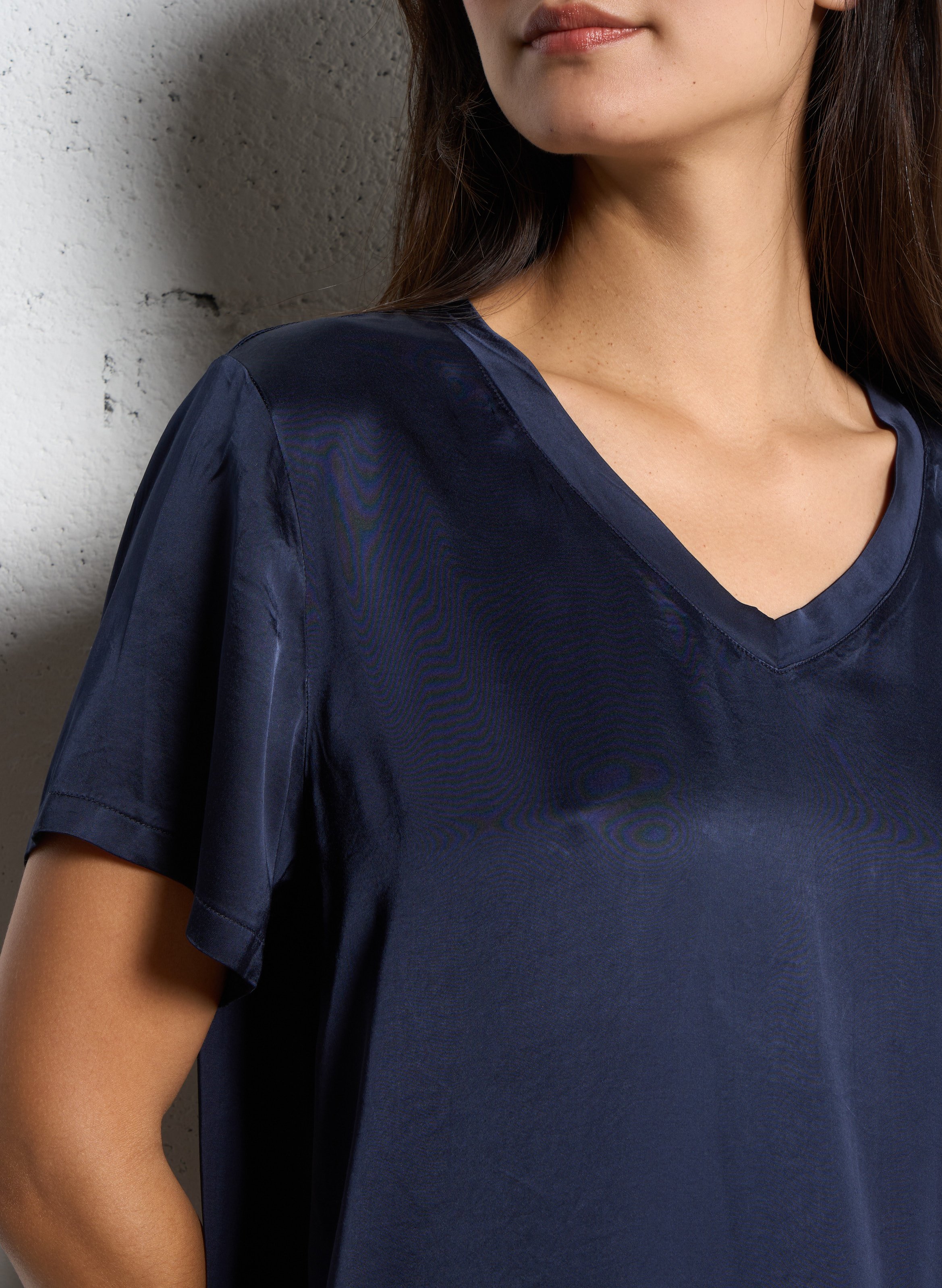 Satin V-neck oversized T-shirt SUD EXPRESS Blue