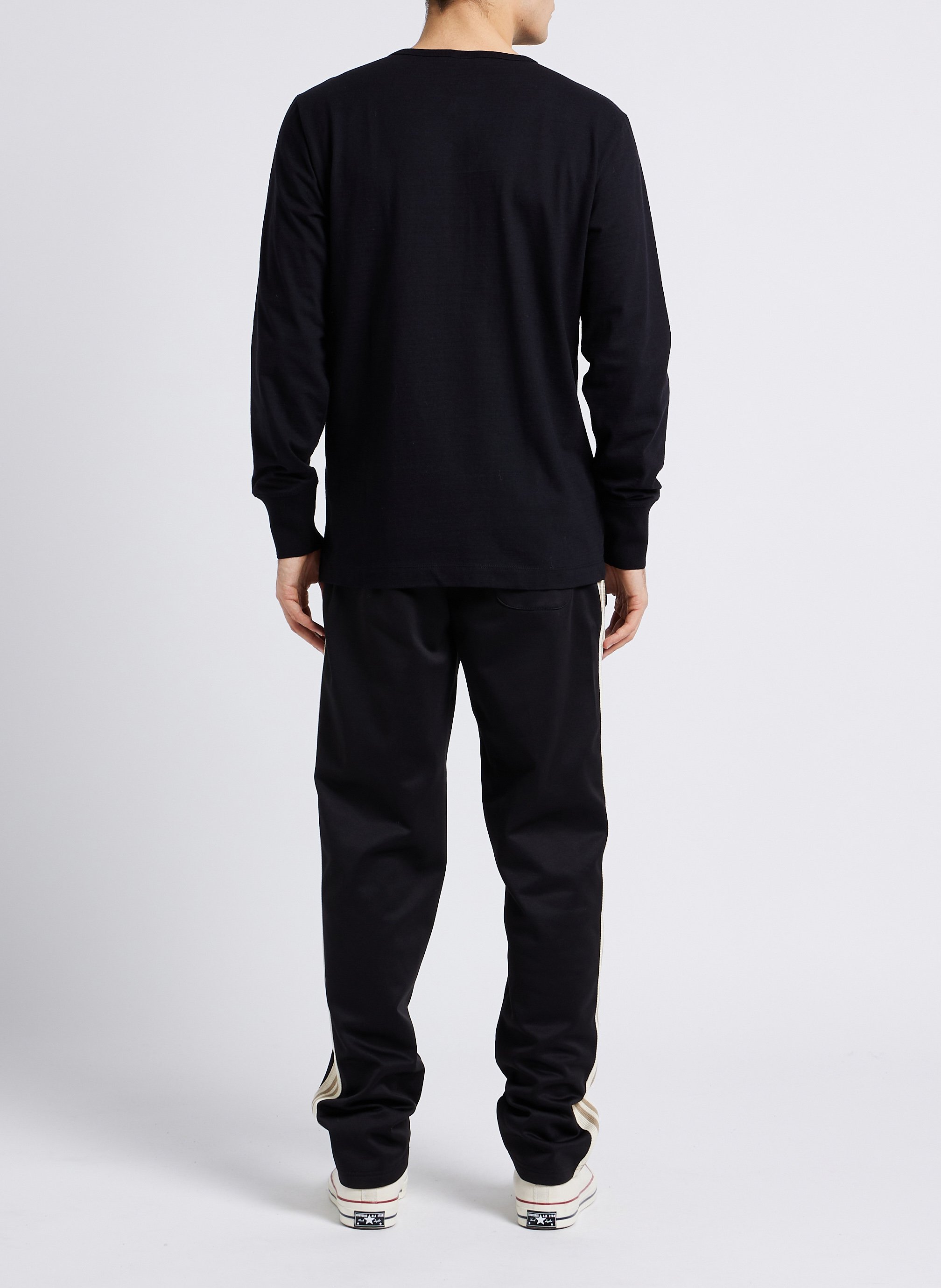 Tee-shirt droit col tunisien en coton biologique Noir