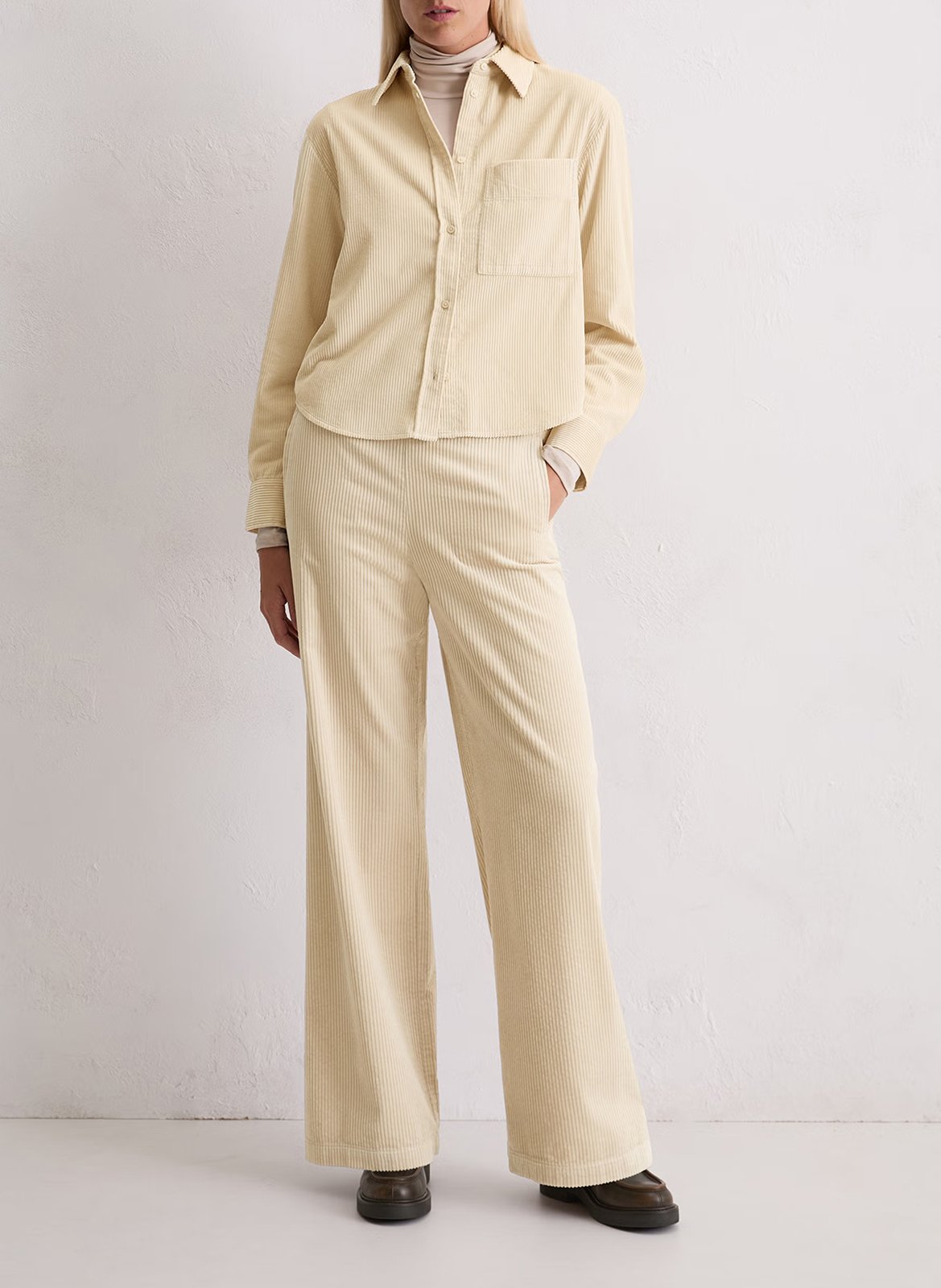 Camisa de pana con cuello clásico MARC O'POLO Beige