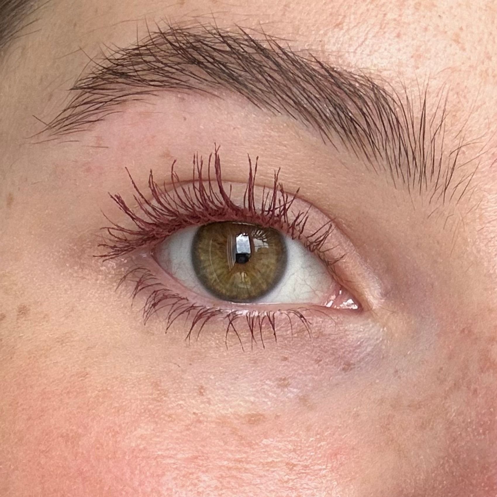 Natuurlijke wimperversterkende mascara POMPONNE Prune
