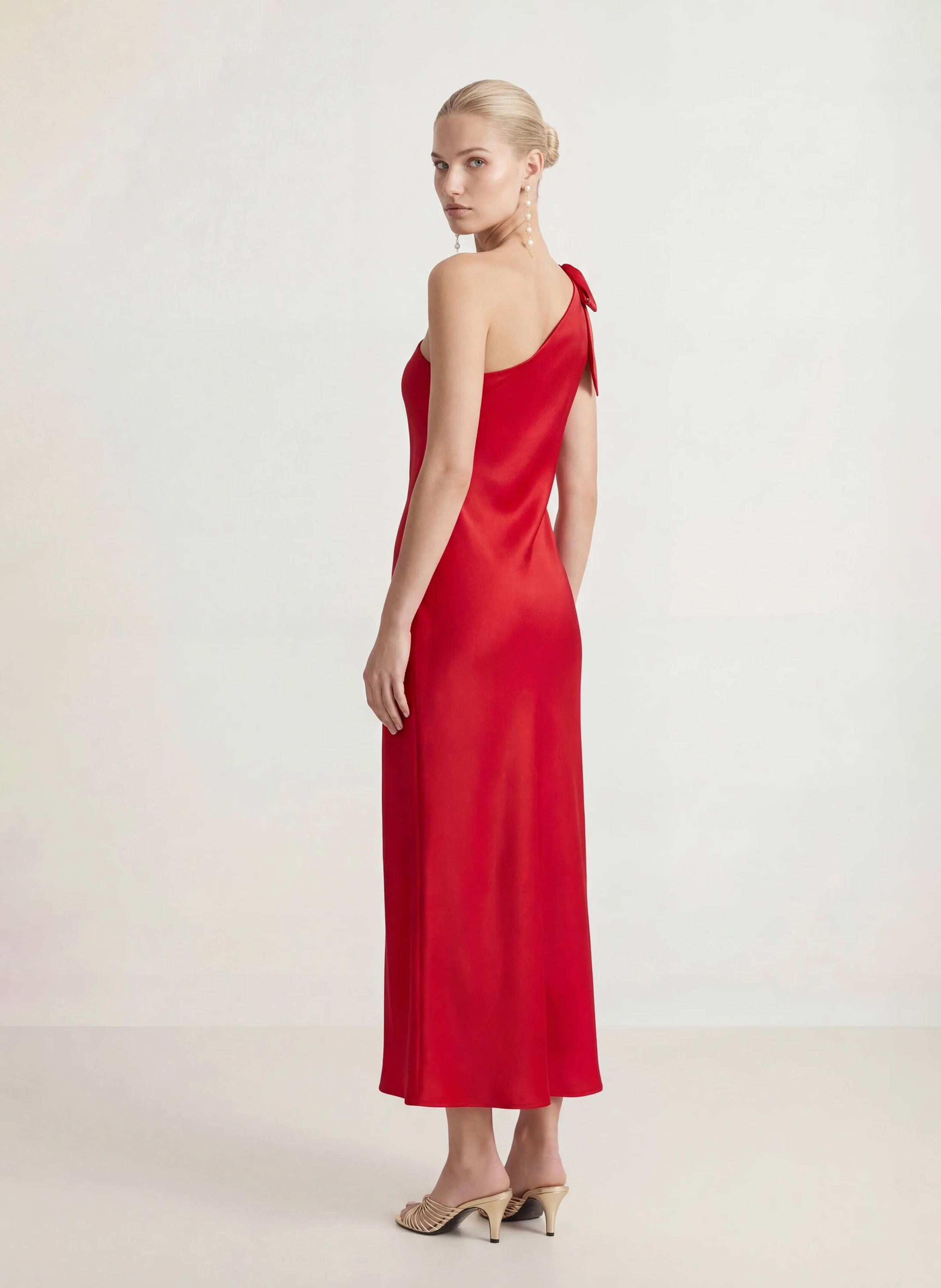 Robe longue satinée KOOKAI Rouge