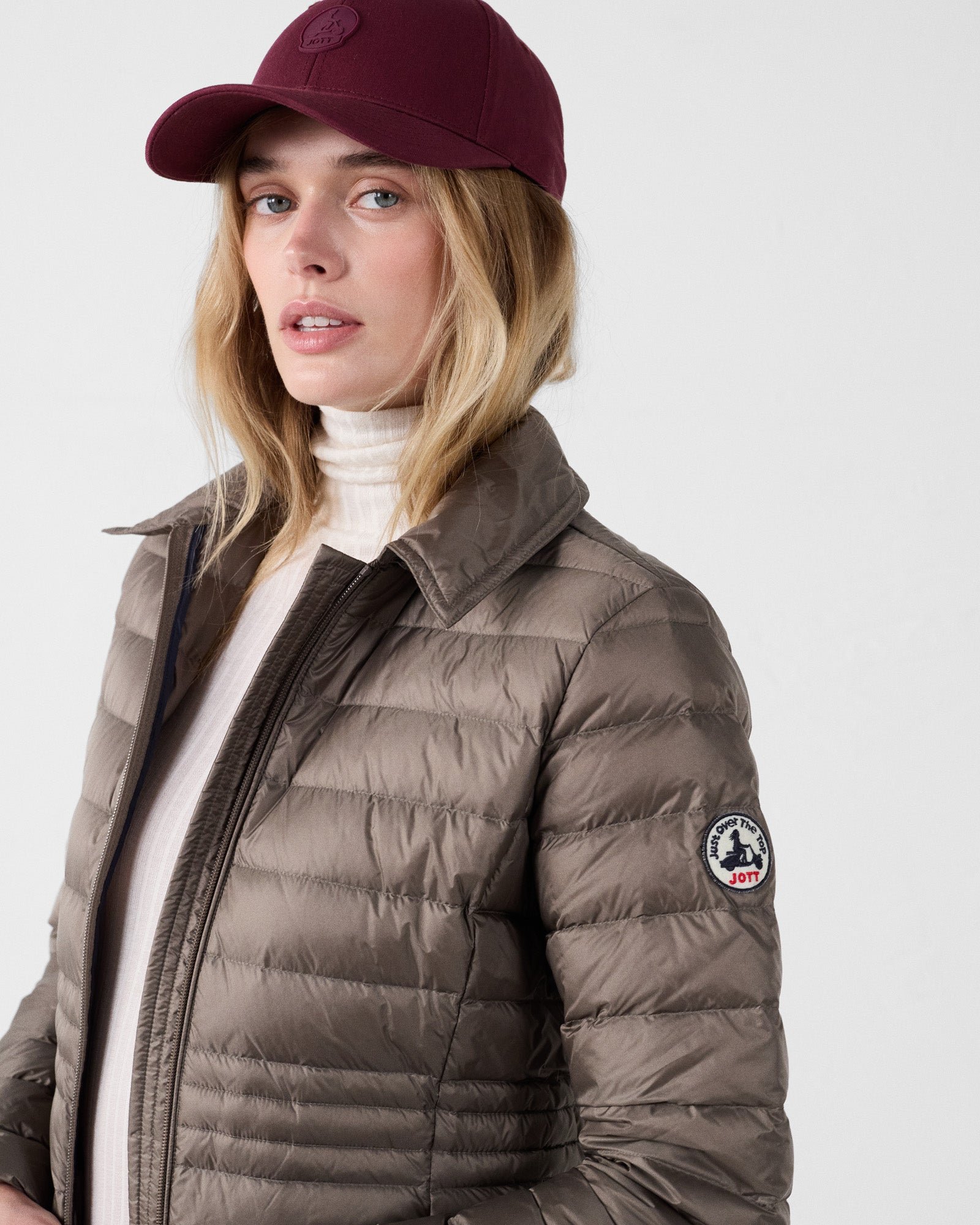 Long hooded puffer coat vero 2.0 JOTT Beige