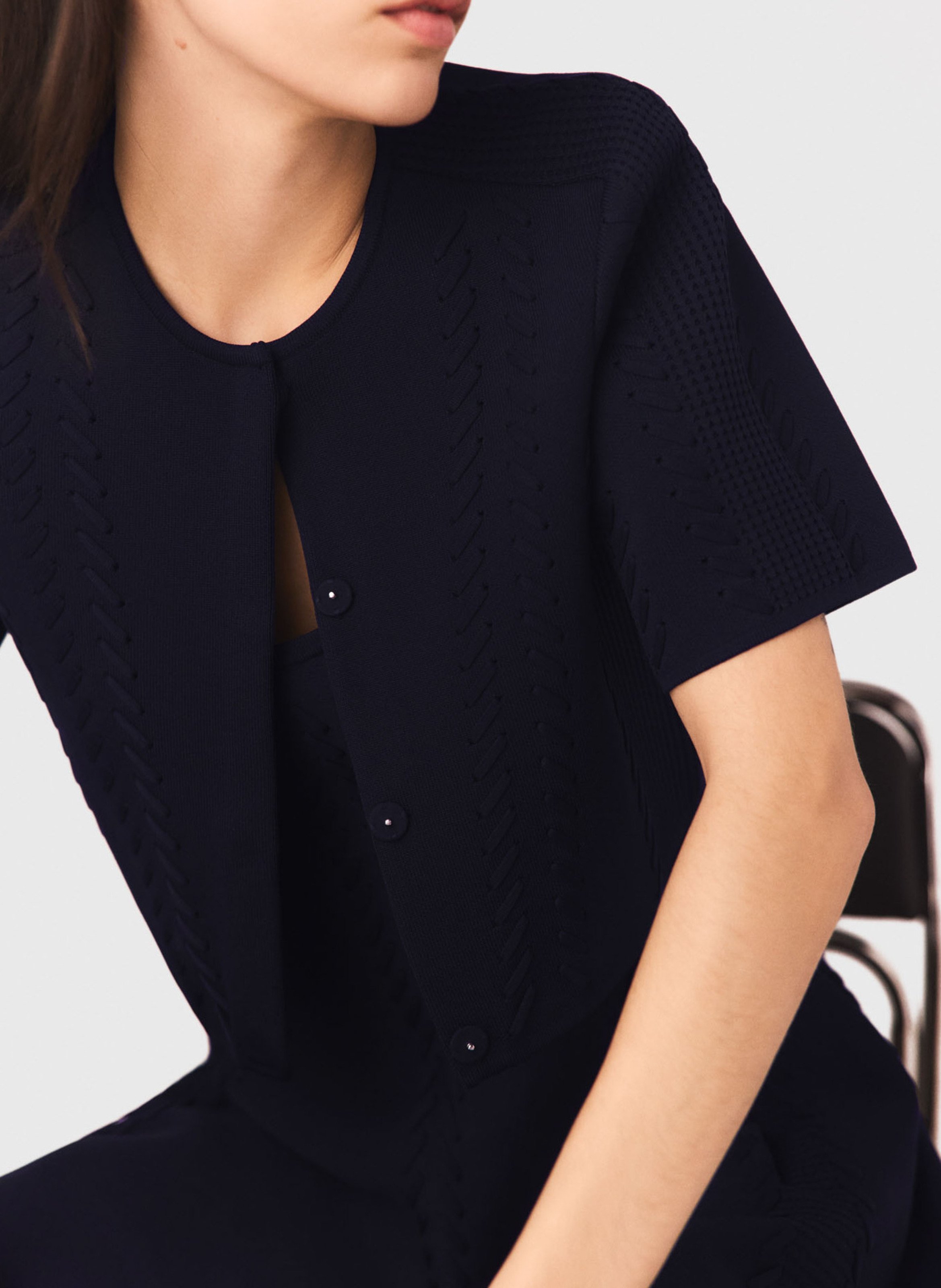 Kort vest in gevlochten breisel MAJE Blauw