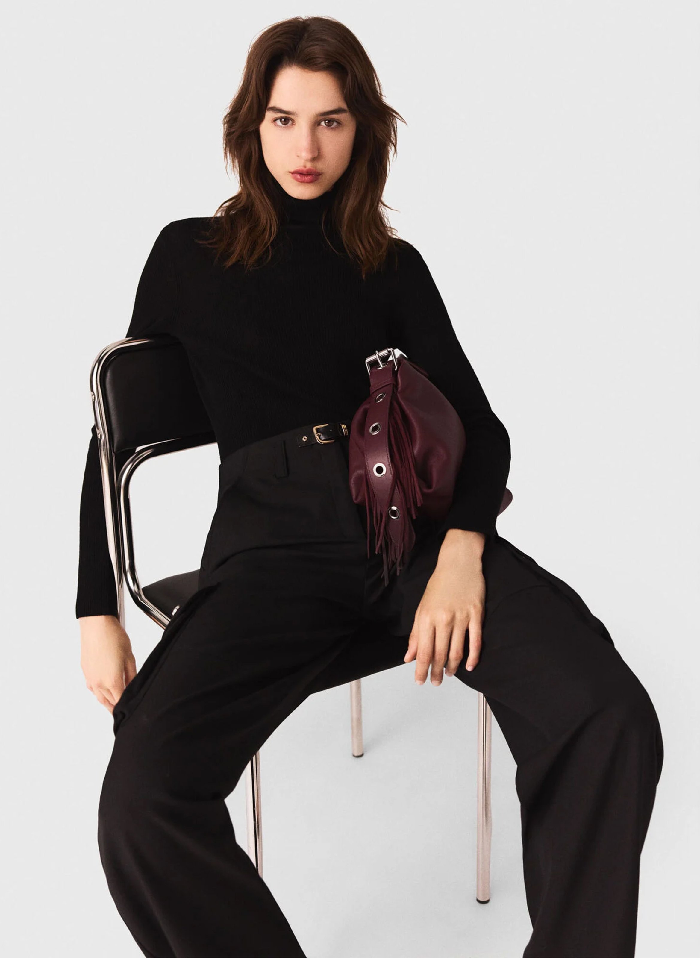 Pull moulant en laine et soie MAJE Noir