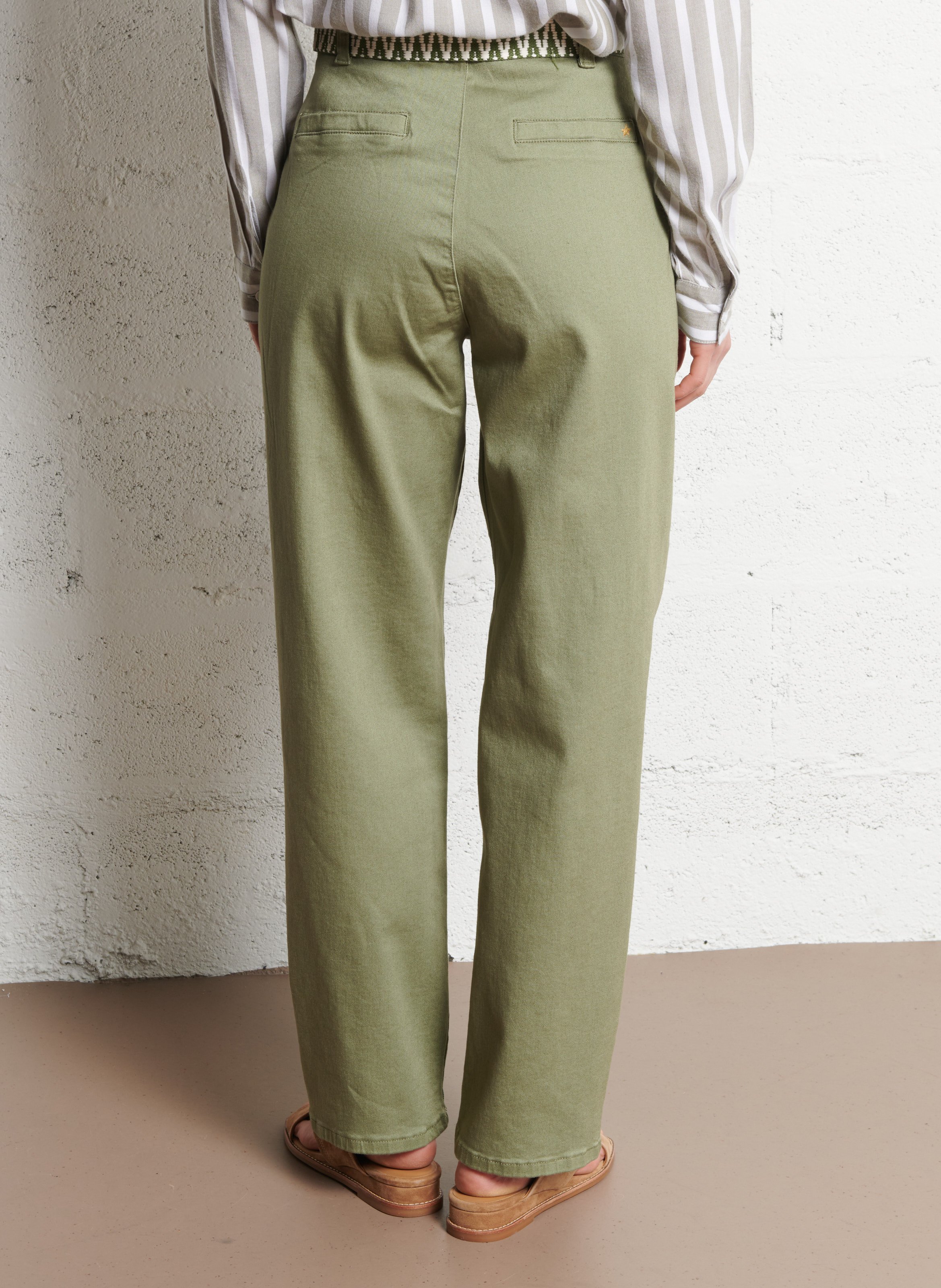 Jean droit en coton  LA PETITE ETOILE Kaki