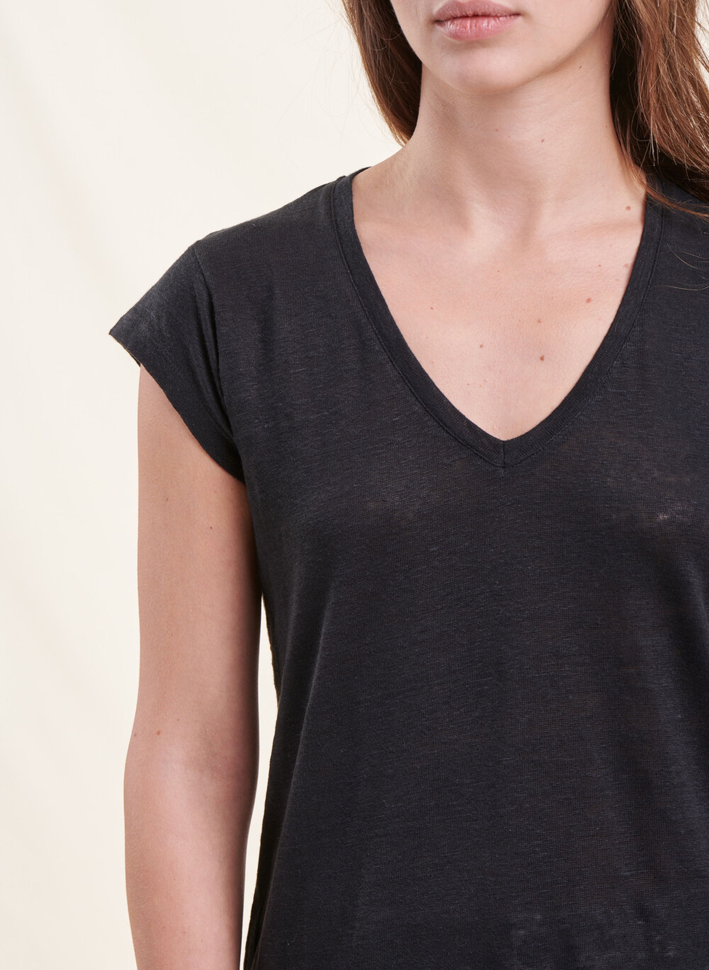 Tee-shirt col V en lin LA FEE MARABOUTEE Noir