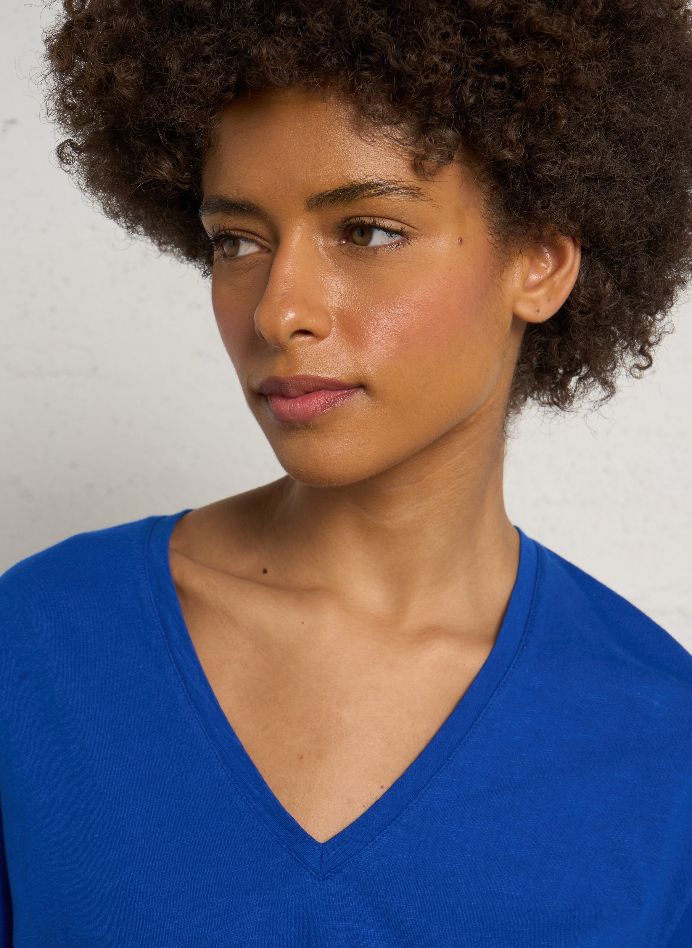 Weites Baumwoll-T-Shirt mit V-Ausschnitt DES PETITS HAUTS Blau