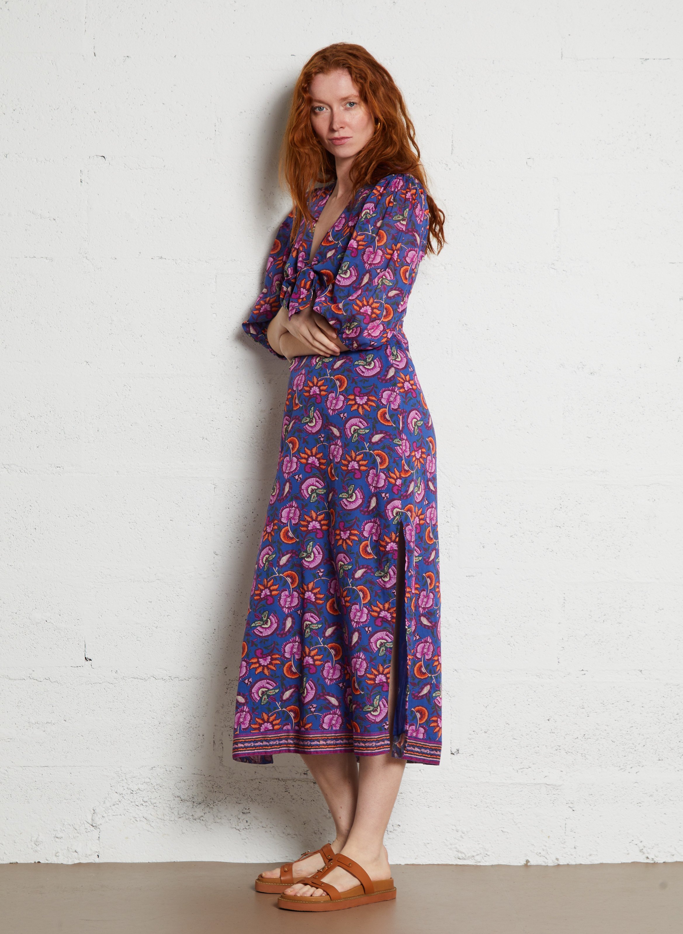 Robe midi col V à imprimé floral en coton organique LOUISE MISHA Multicolore