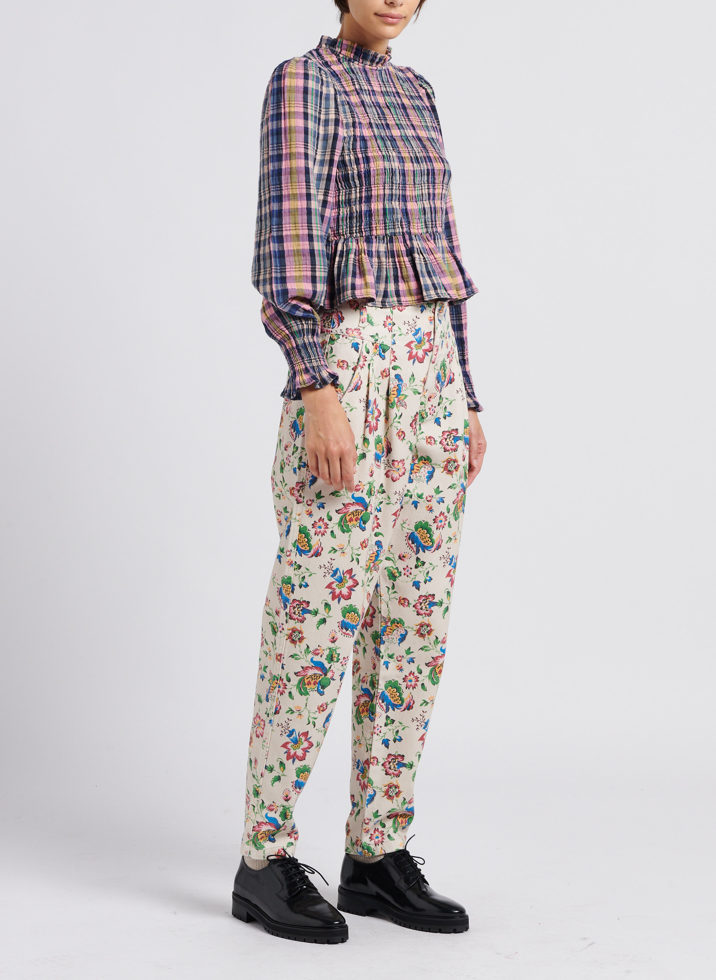 Karottenhose mit Blumendruck aus Baumwollmischgewebe THE NEW SOCIETY Blau