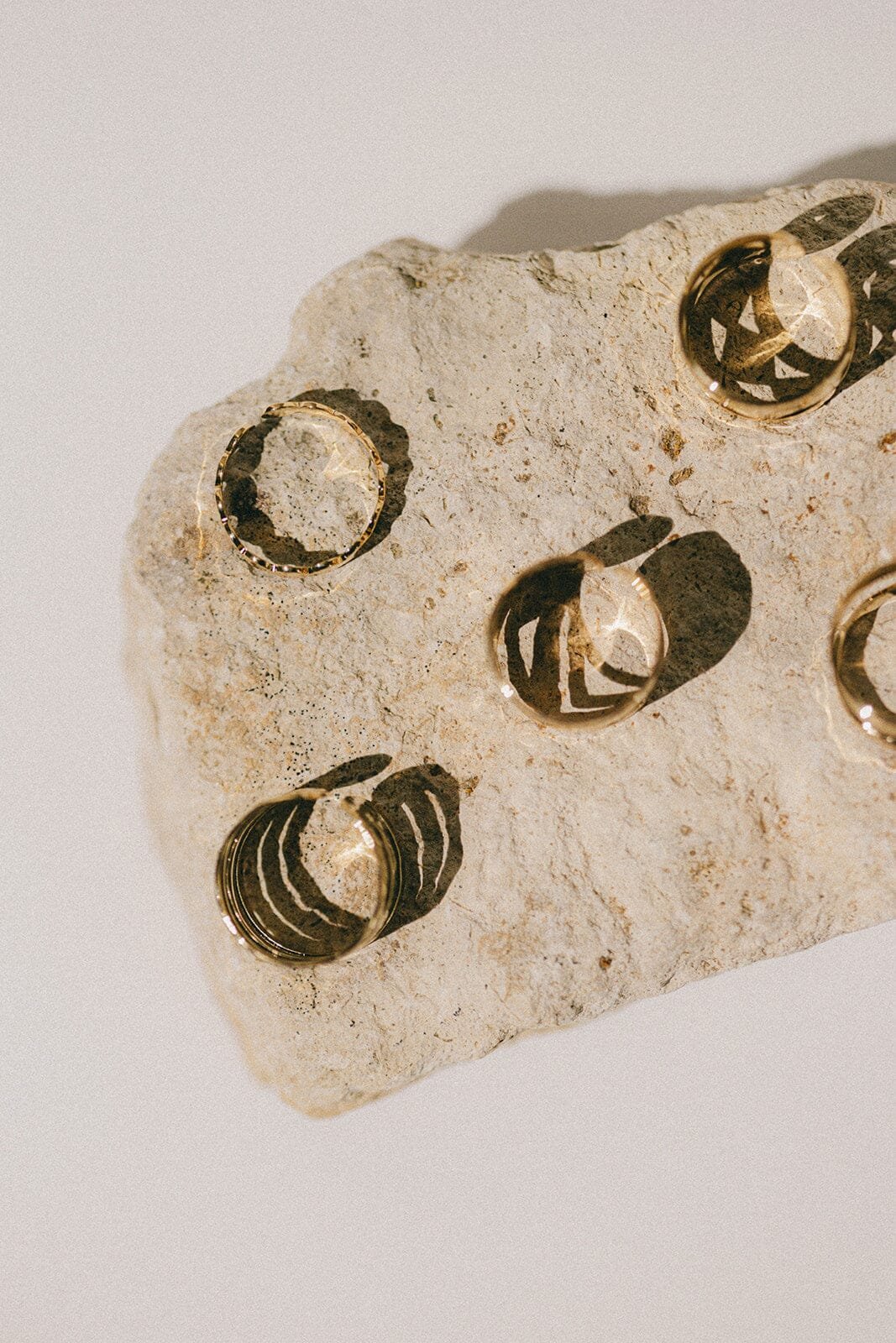 Hammered gold plated ring MONSIEUR SIMONE Golden