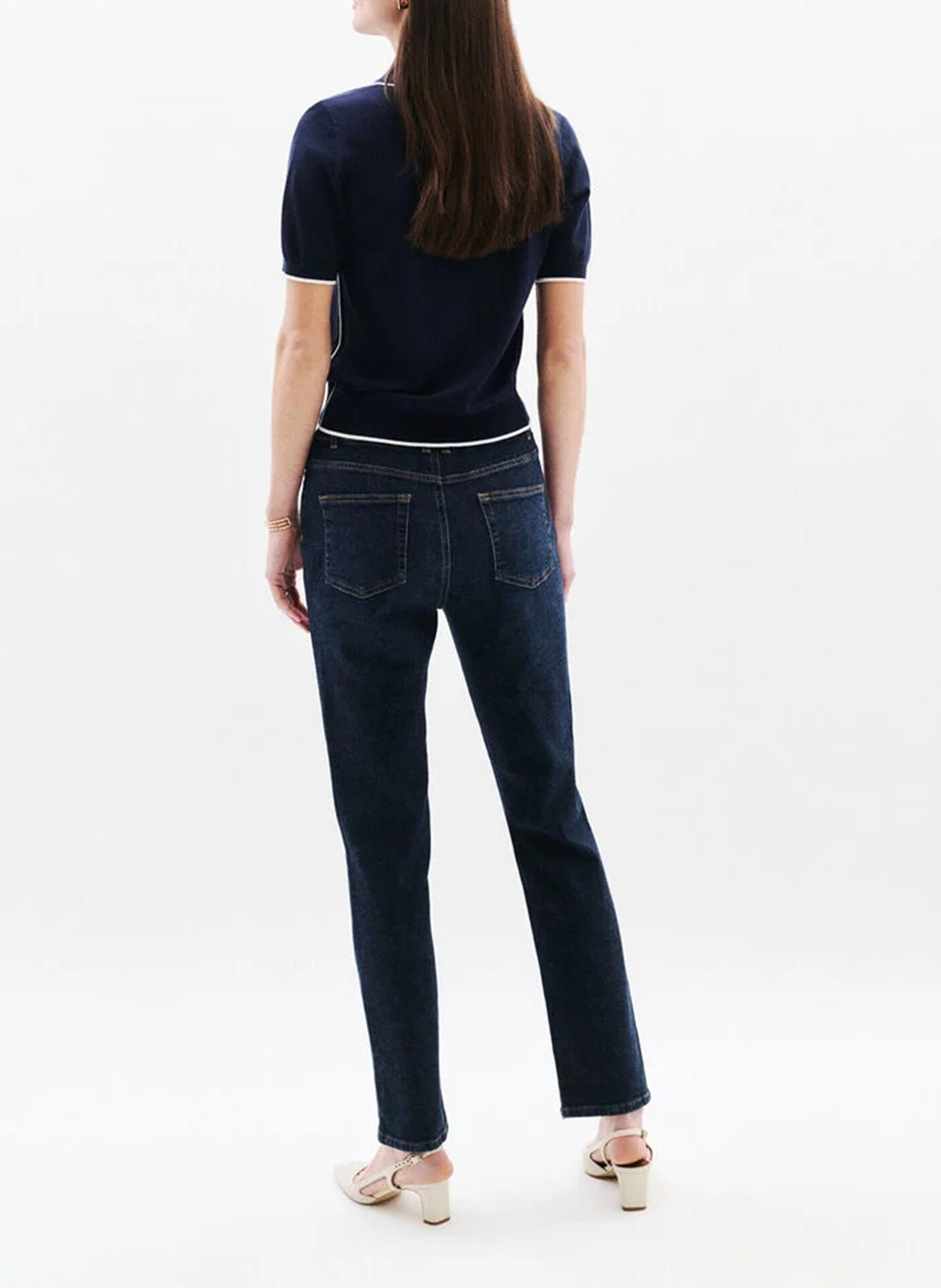 - Straight Cut Jeans
- 5 Taschen
- Gerader Schnitt
- Stone-Washed-Optik CAROLL Blau