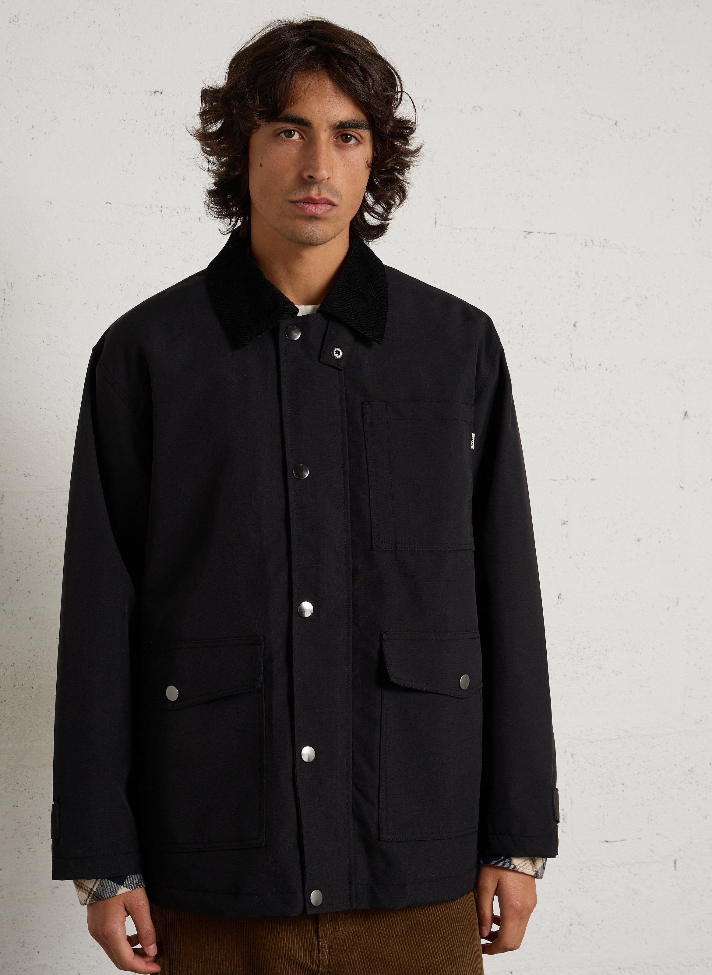 Gerade geschnittene Jacke mit Cordkragen SOLID Schwarz