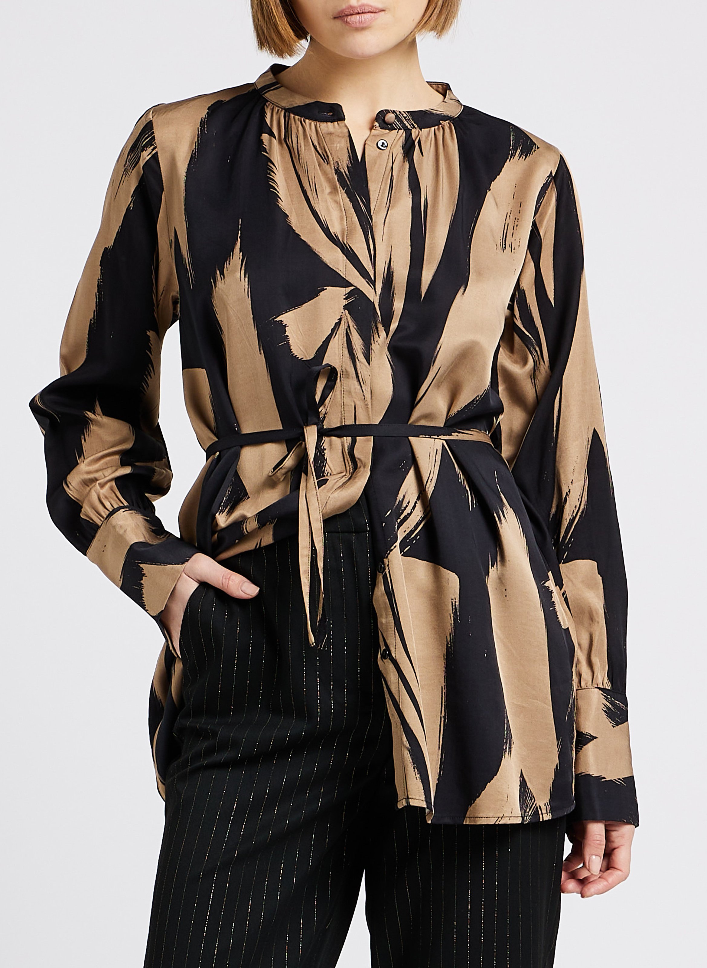 Blouse longue imprimée à col rond   VILA Noir