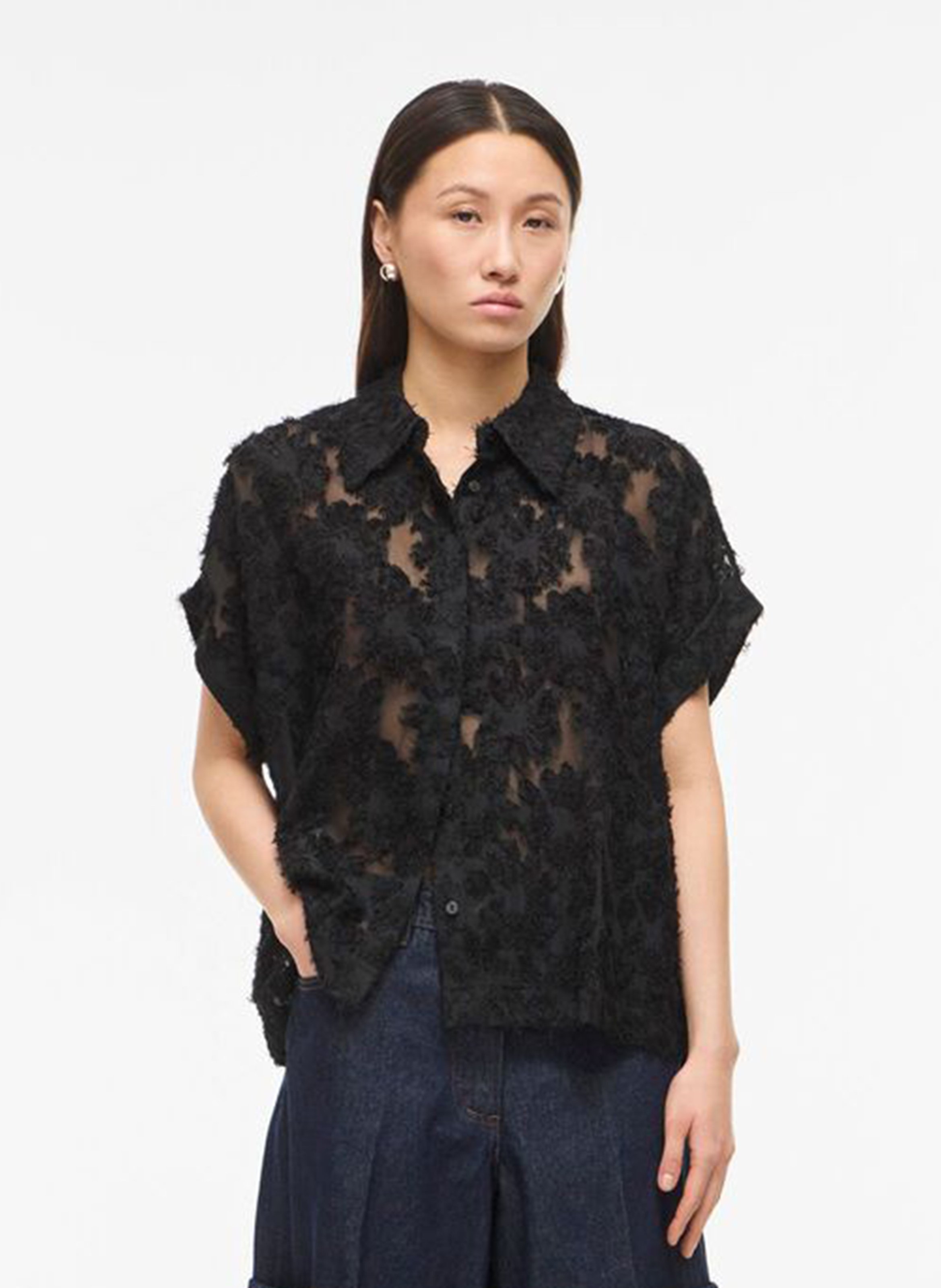 Rechte blouse met klassieke kraag in kant ROUGE EDIT Grijs