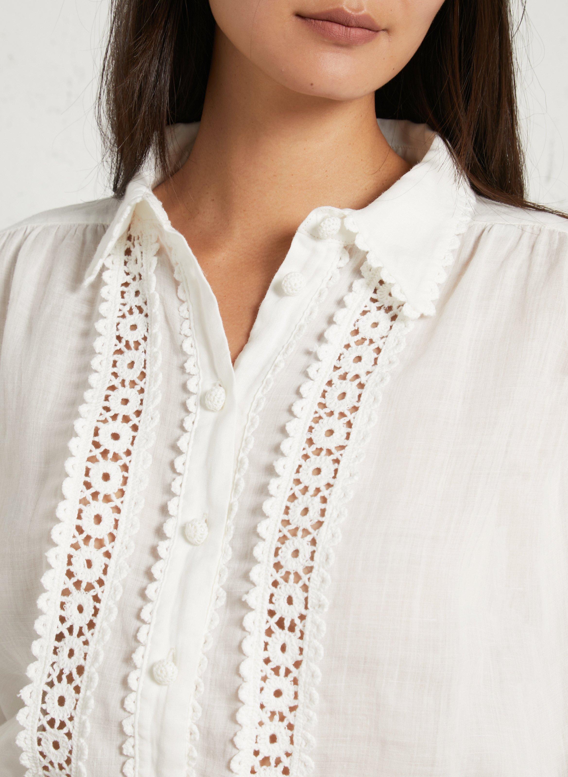 Chemise brodée col classique BERENICE Blanc