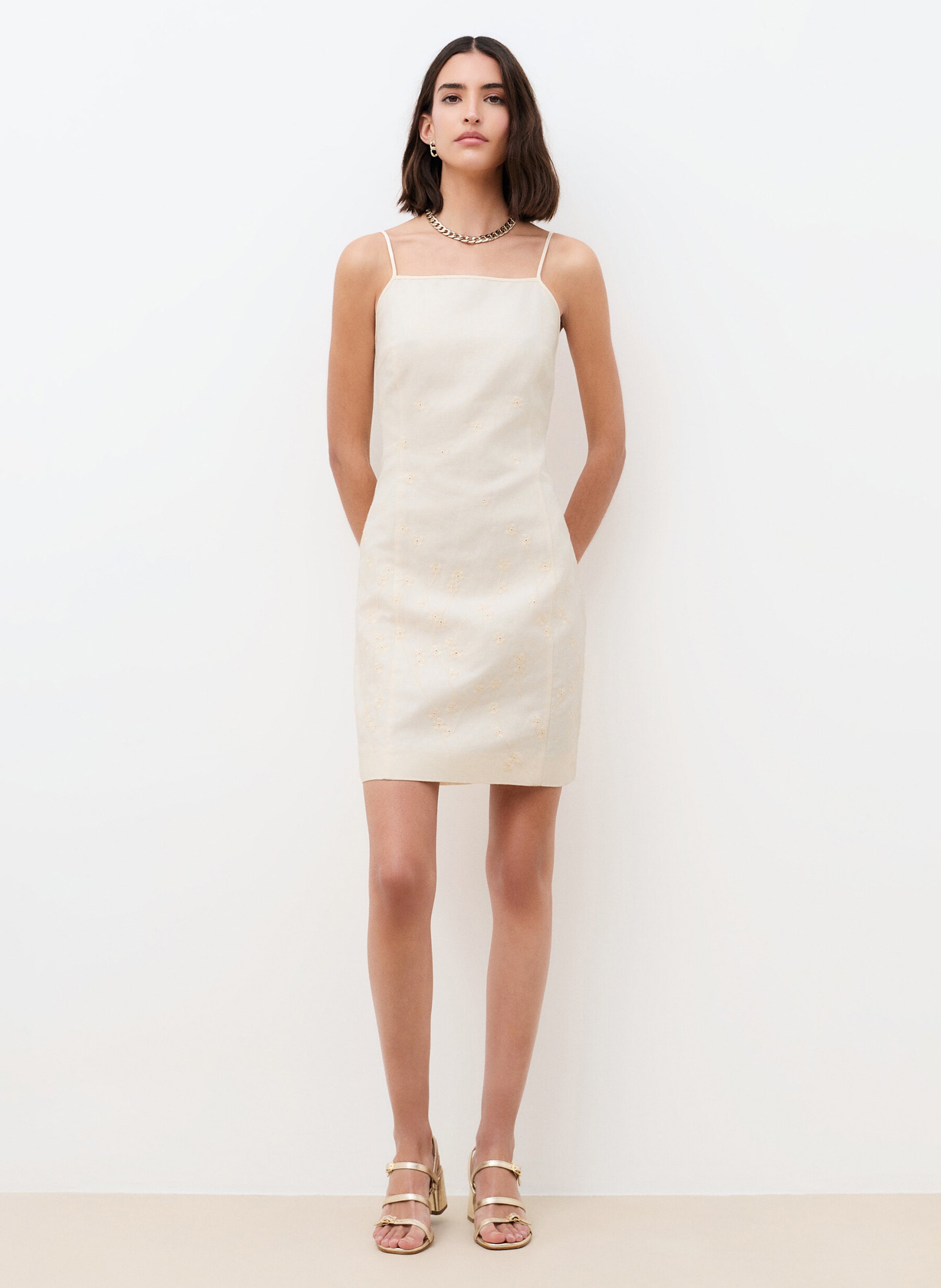 Kurzes Kleid mit Blumenstickereien CAROLL Beige