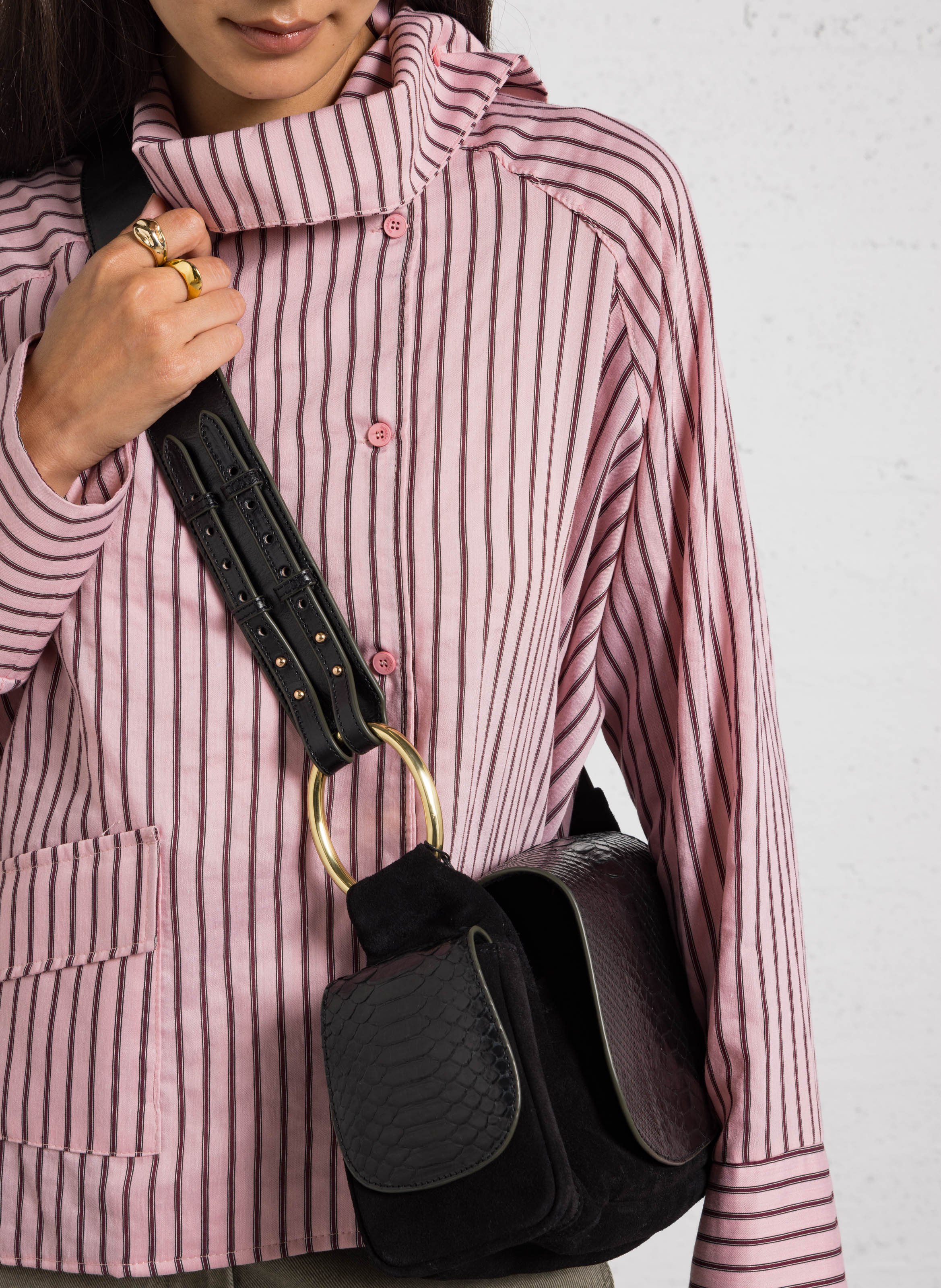 Sac bandoulière en cuir CLARIS VIROT Noir