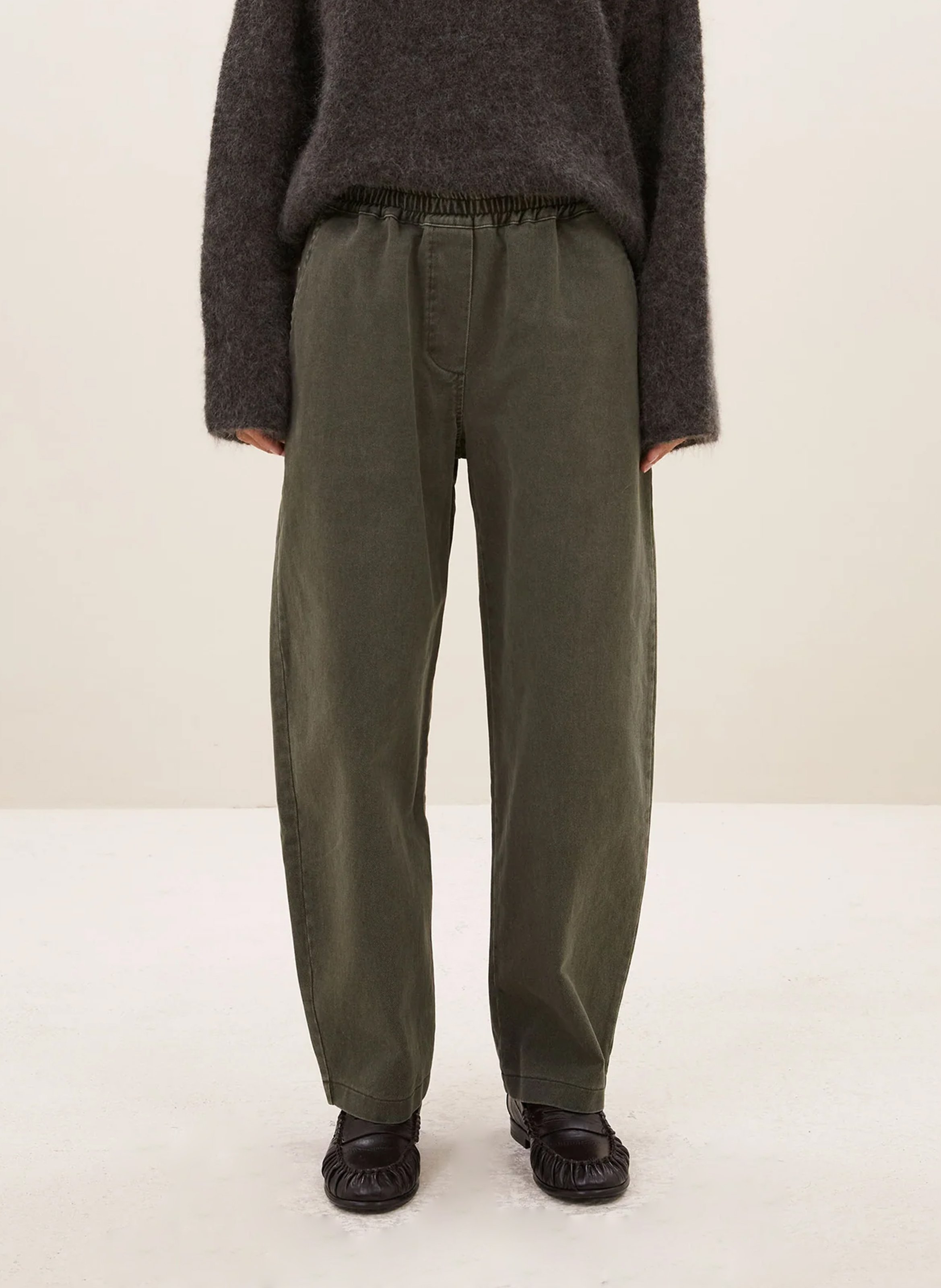 Pantalon droit uni élastiqué BY BAR Vert