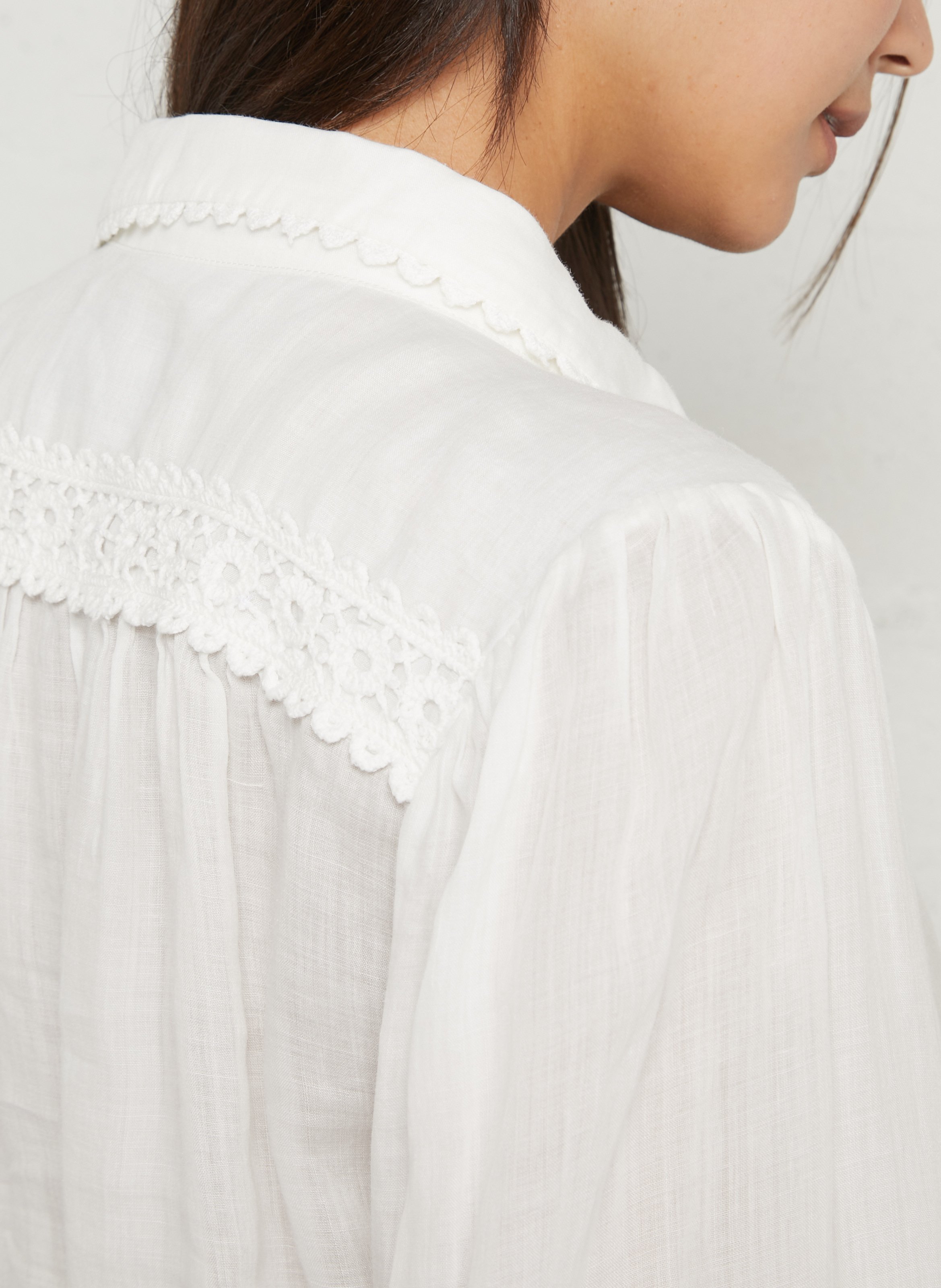 Chemise brodée col classique BERENICE Blanc