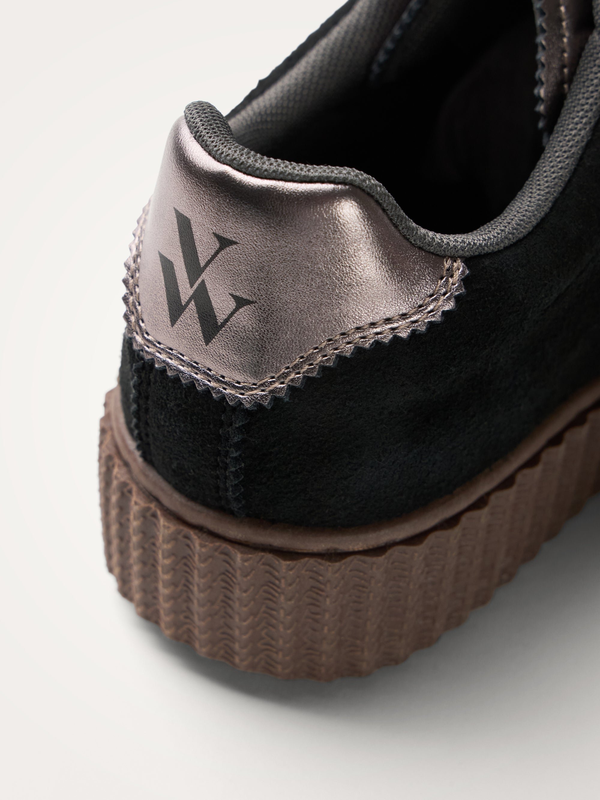 Low Velcro trainers VANESSA WU Black