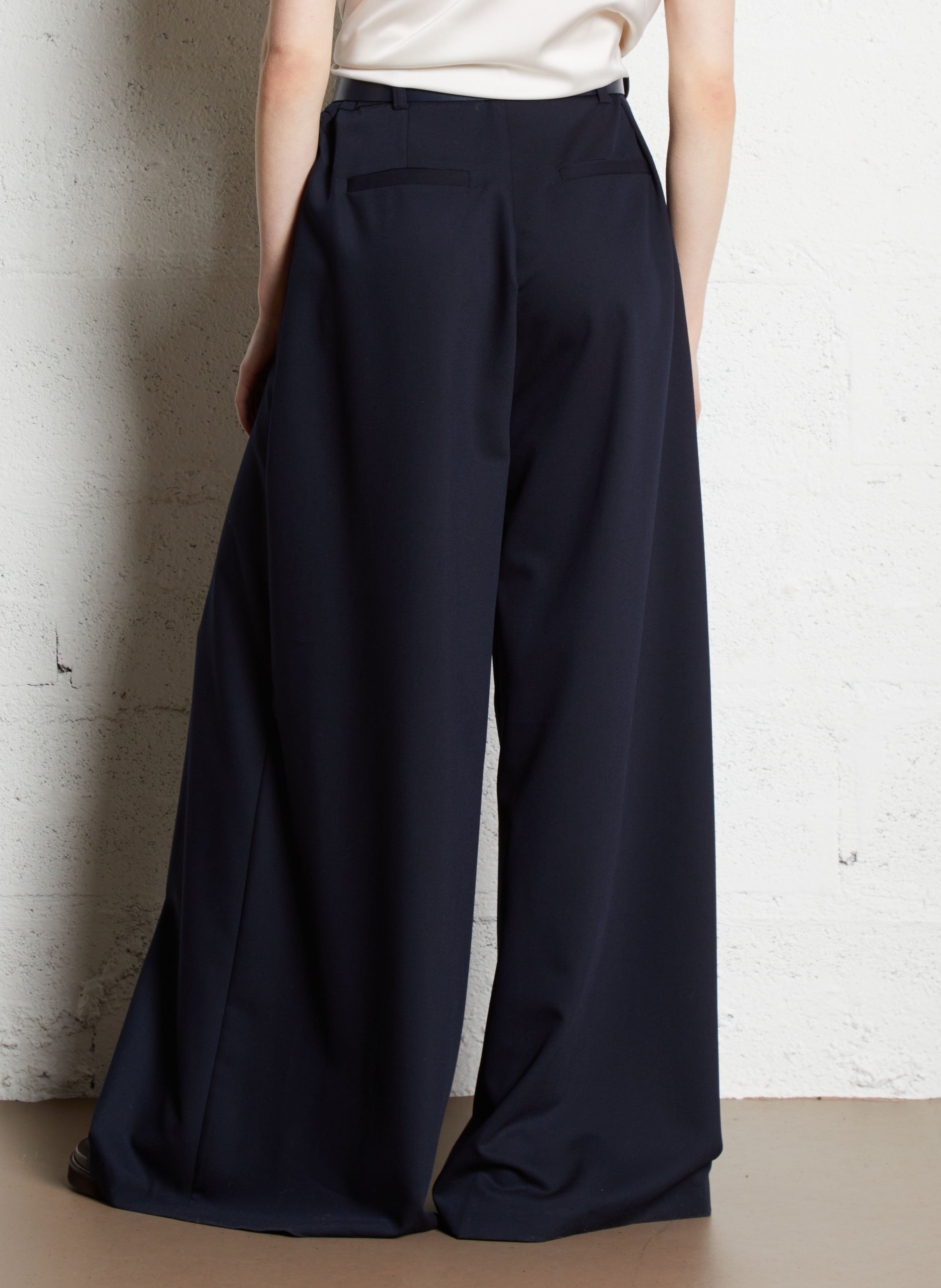 Pantalon ample ceinturé à pinces Bleu