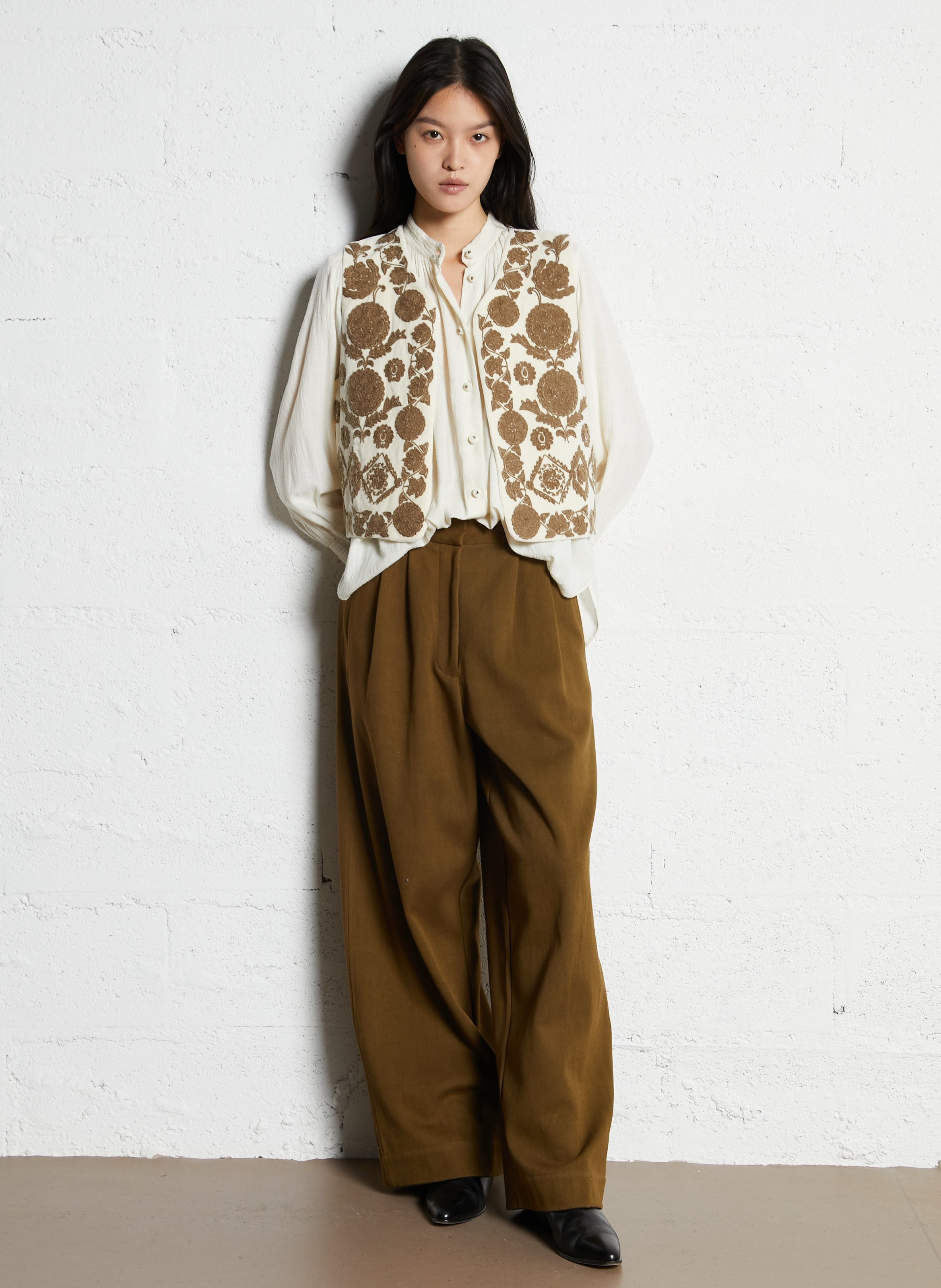Short velvet embroidered bolero V DE VINSTER Beige