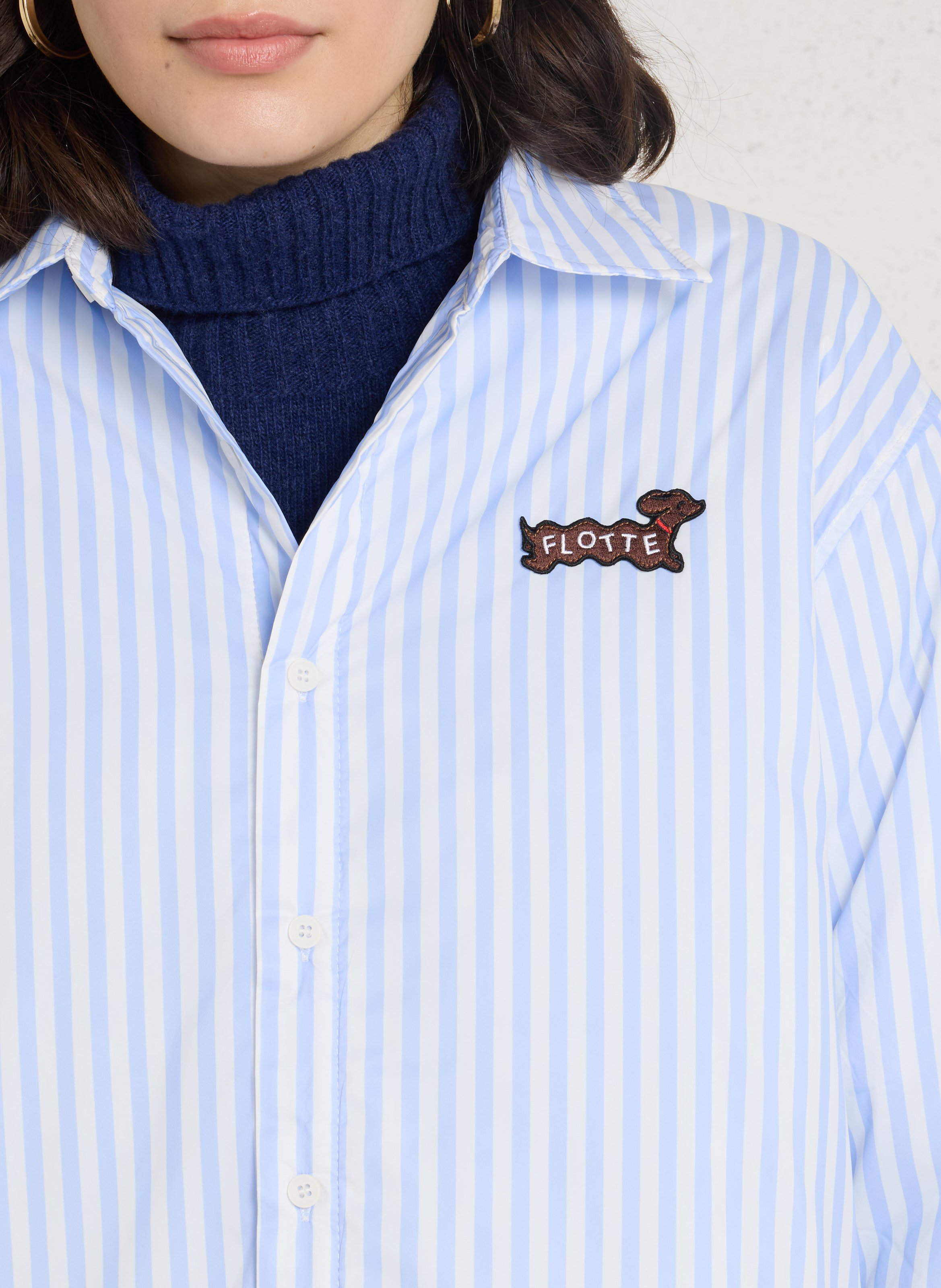 Gerade geschnittenes, gestreiftes Overshirt FLOTTE Blau