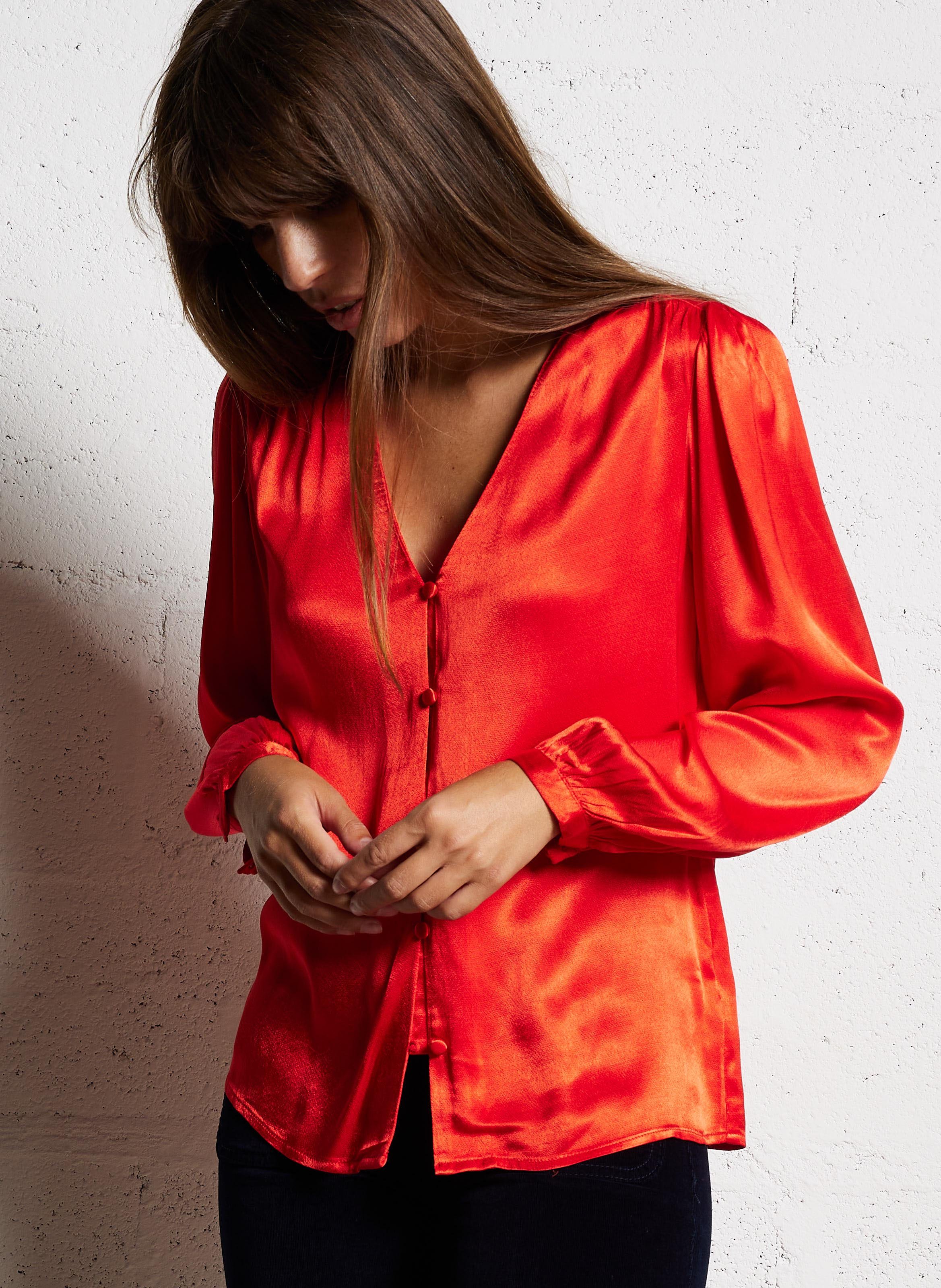 Chemise droite à col V LA PETITE ETOILE Rouge