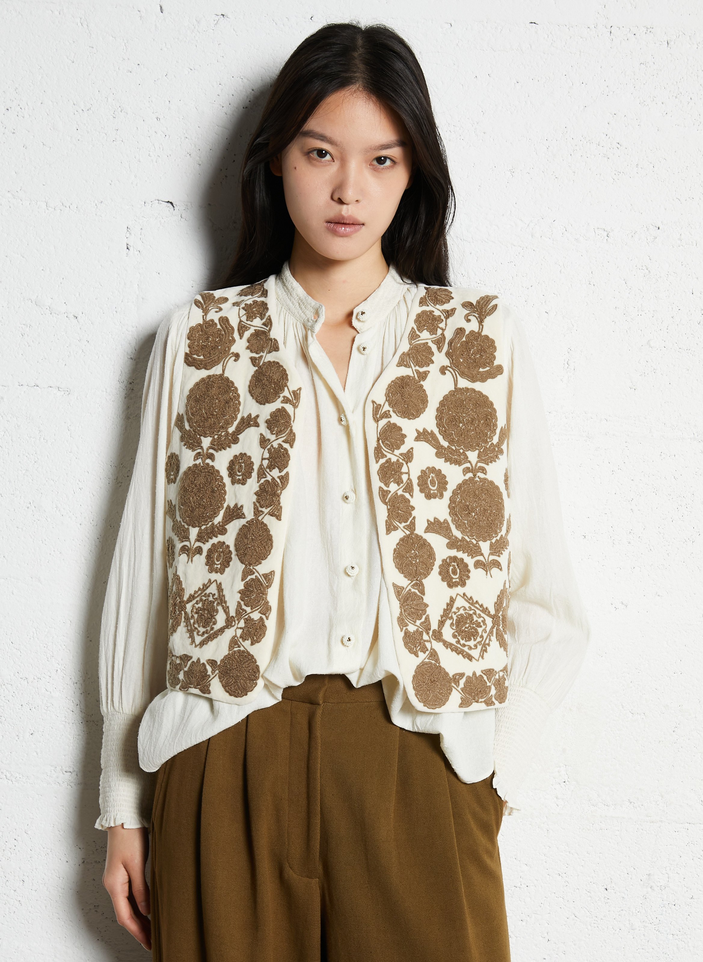 Short velvet embroidered bolero V DE VINSTER Beige