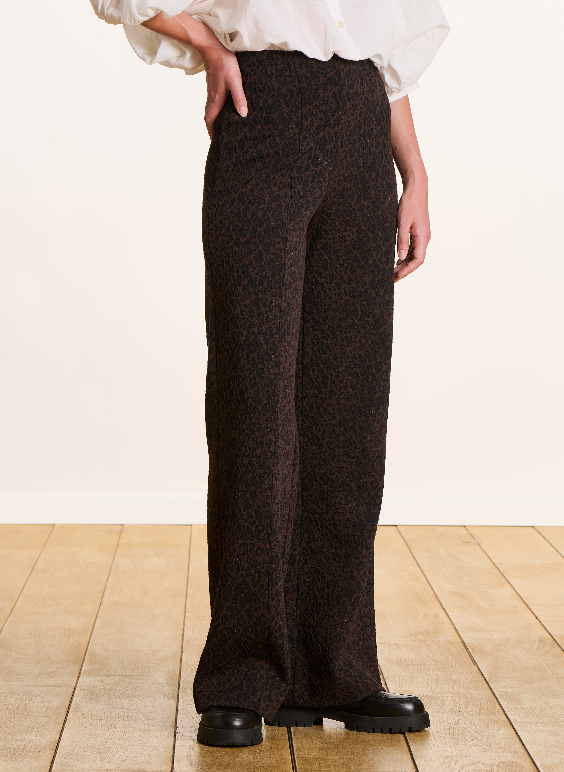 Weit geschnittene Jacquard-Hose LA FEE MARABOUTEE Braun