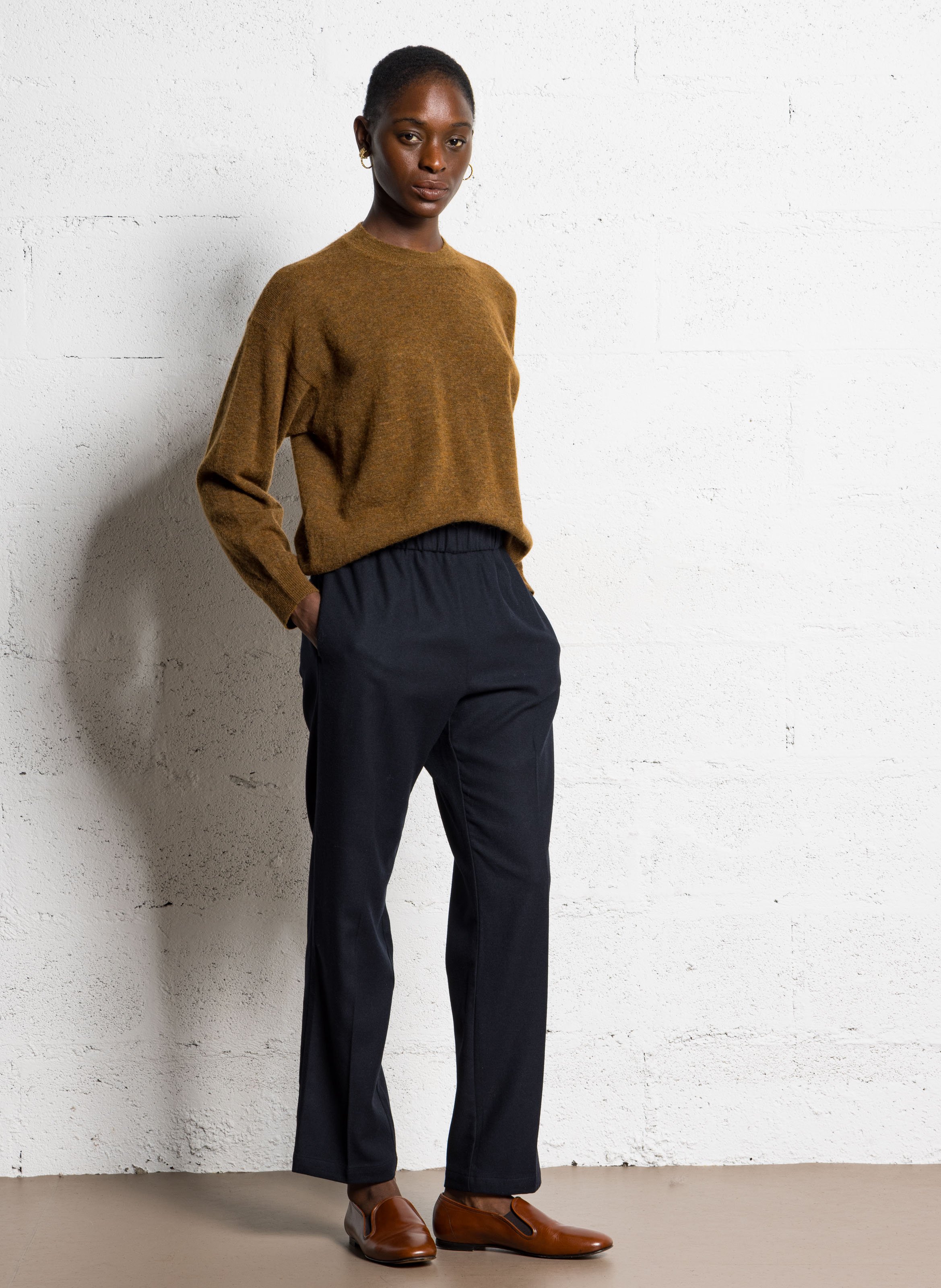 Pull ample uni en laine mélangée POMANDERE Marron