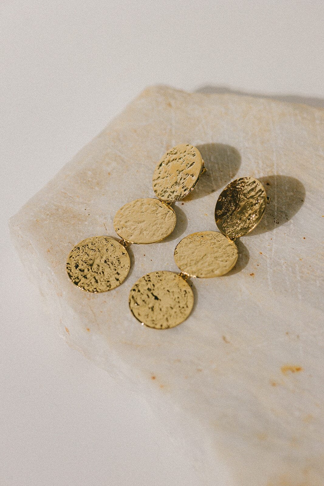 Large hammered round gold-plated stud drop earrings Golden