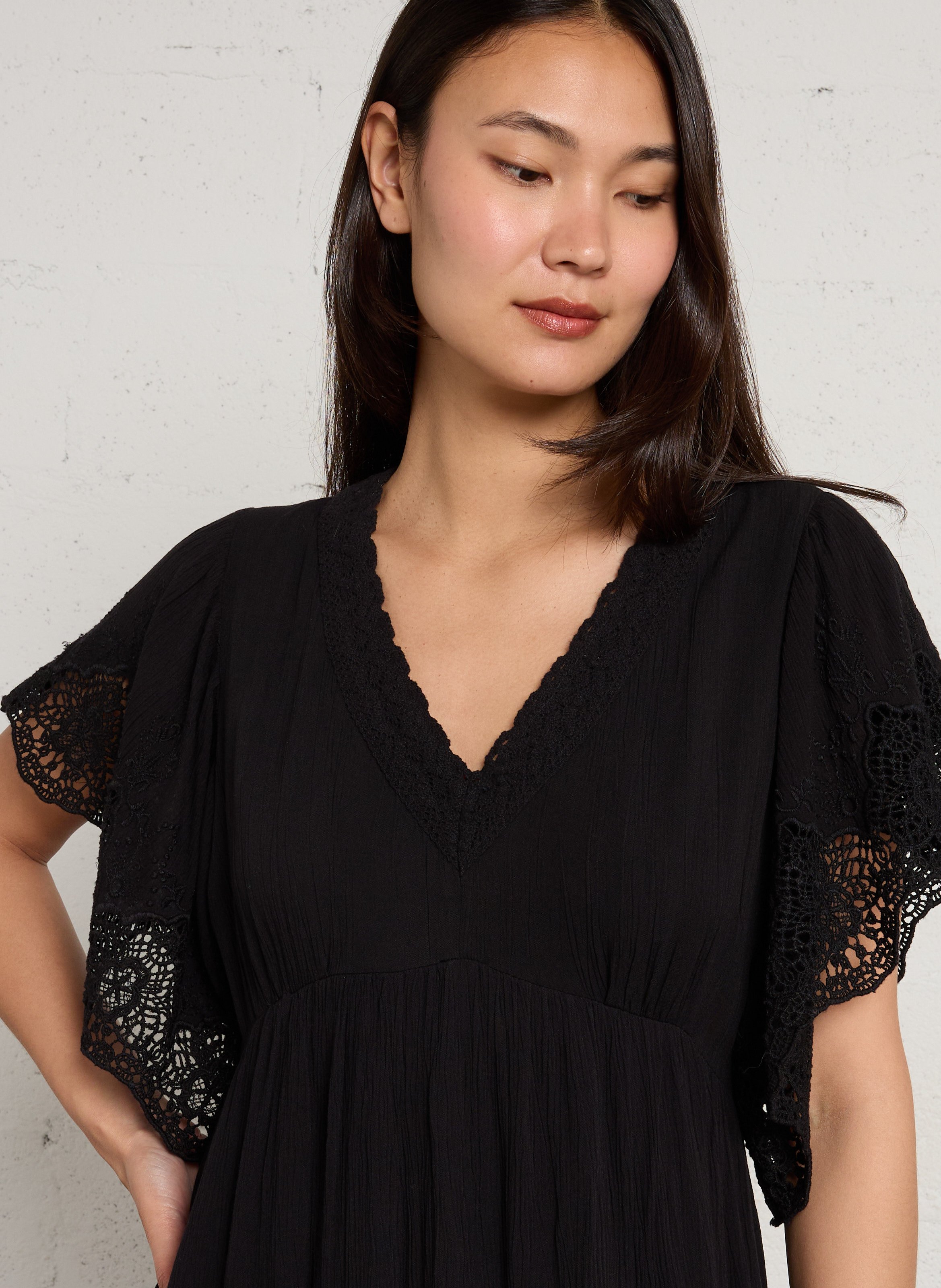 Vestido largo con cuello en V y bordados MAISON 123 Negro