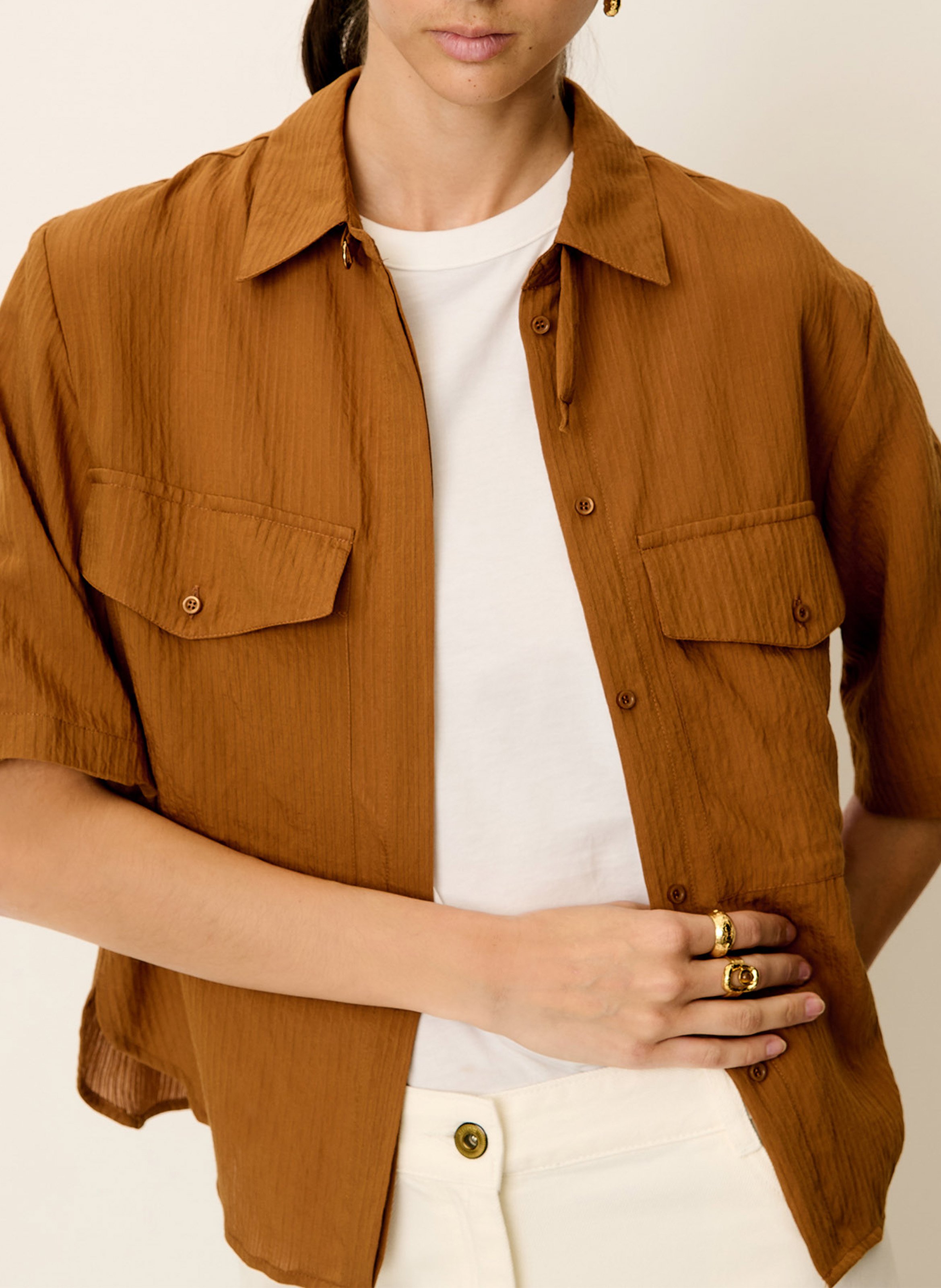 Weit geschnittene Bluse mit klassischem Kragen SESSUN Braun